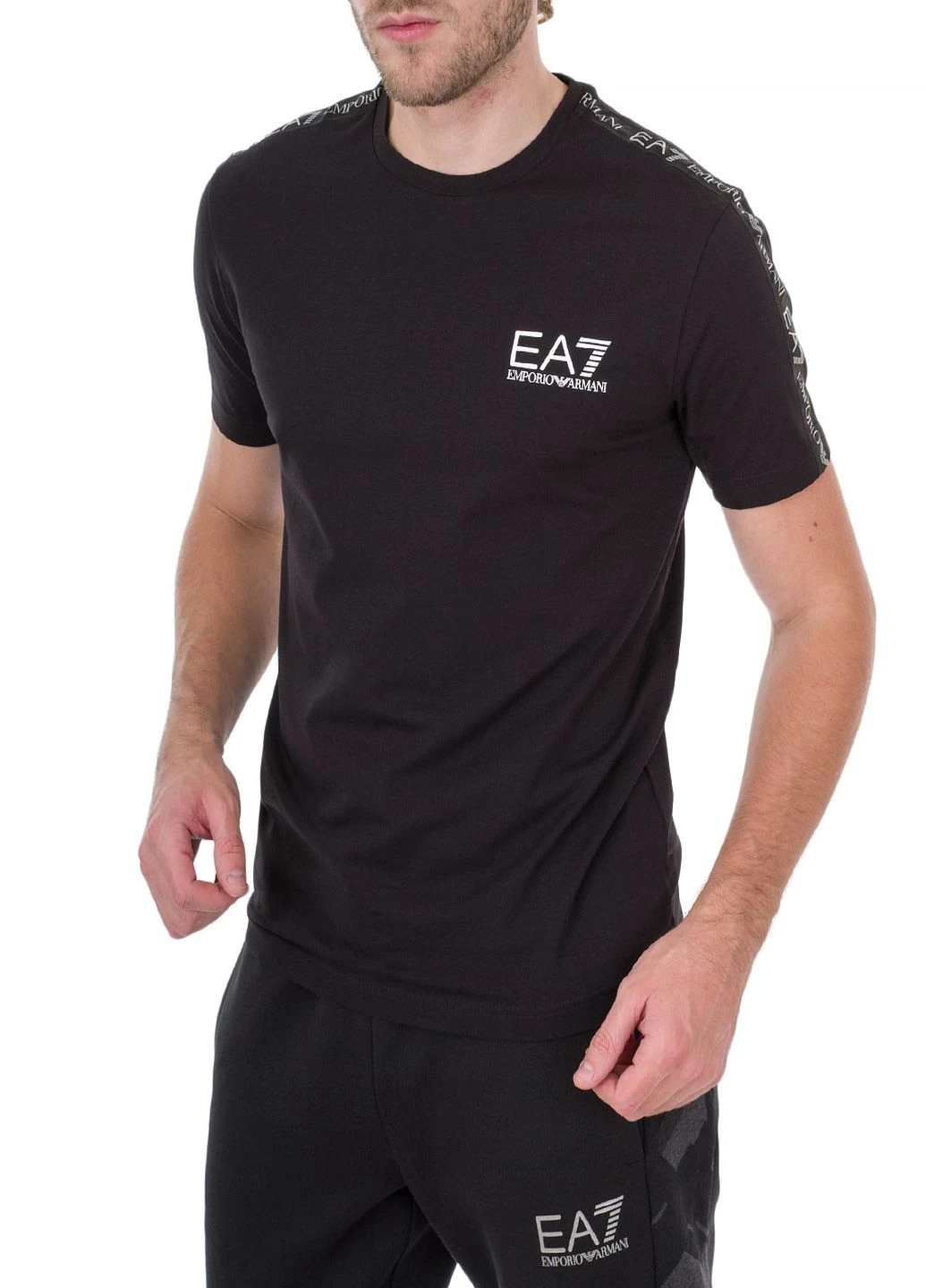 Чорна футболка ARMANI EA7