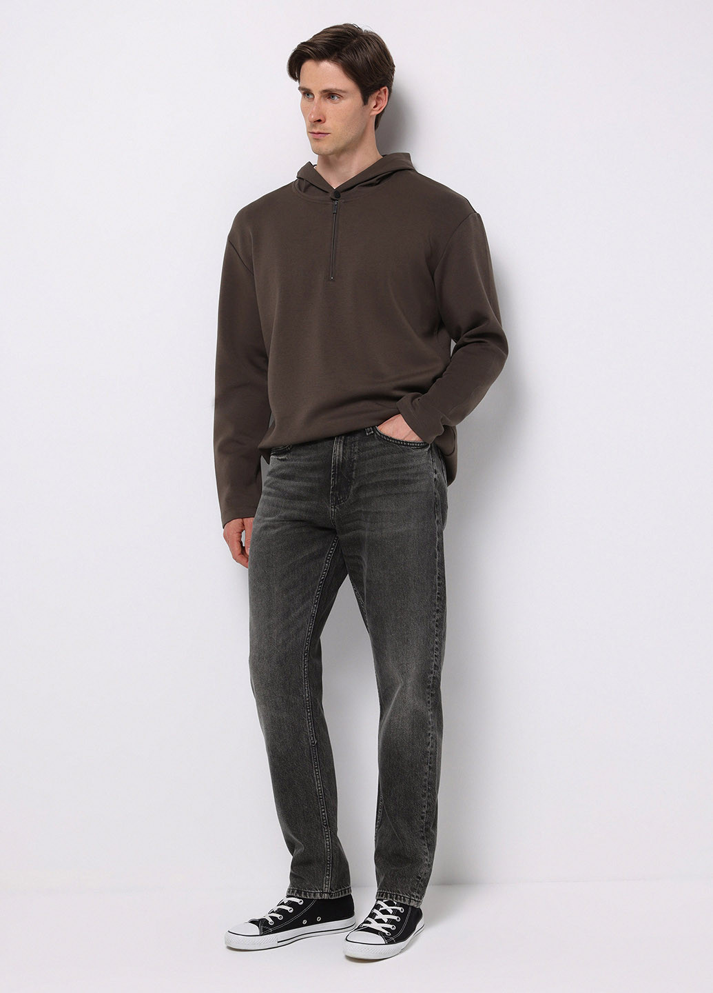 Темно-серые демисезонные зауженные джинсы Colin's