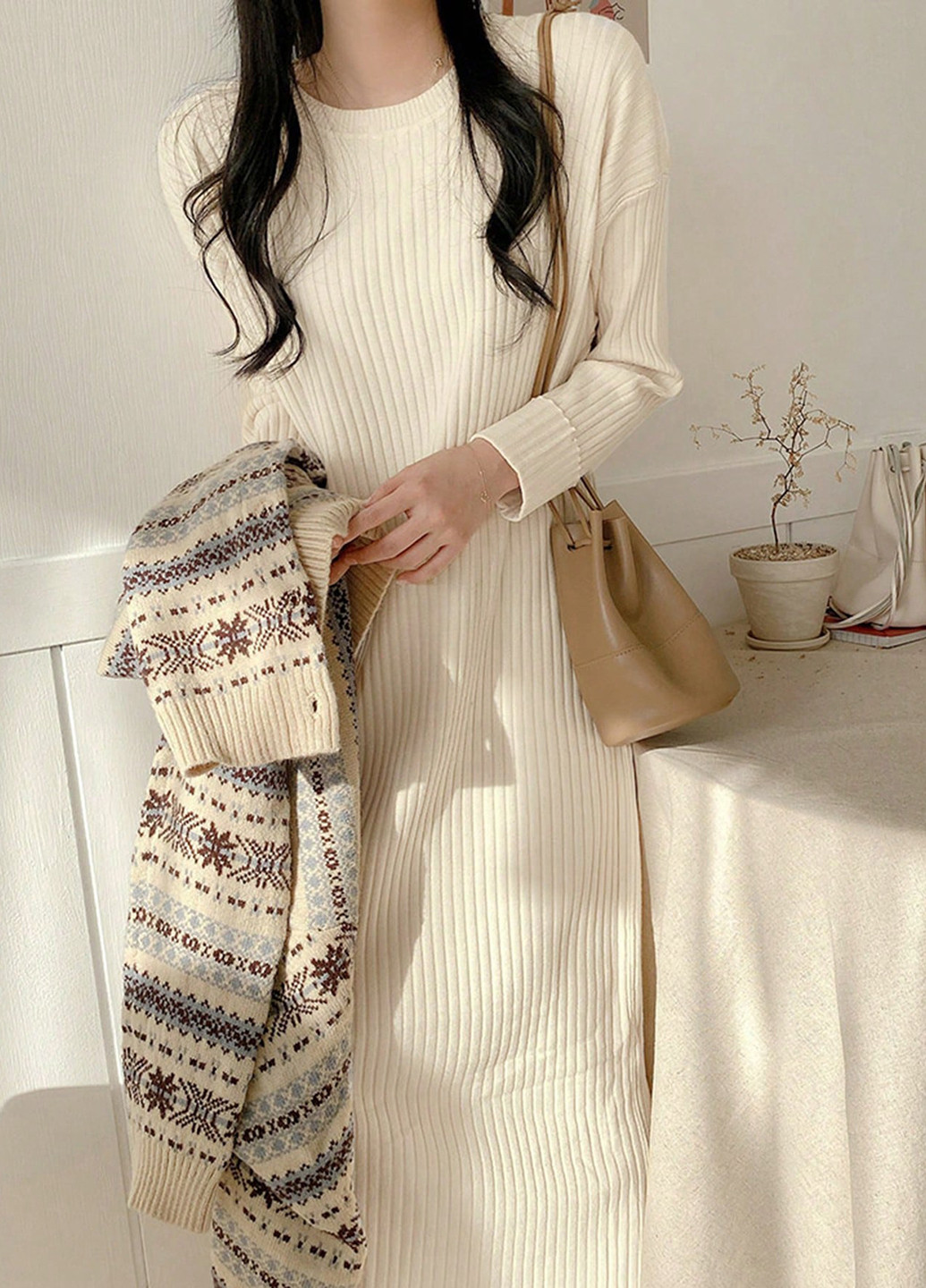 Светло-бежевое кэжуал платье платье-свитер SHEIN однотонное