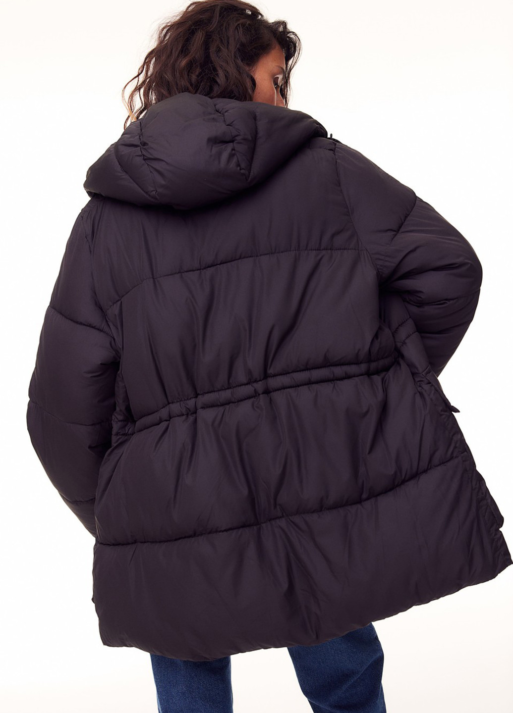 Чорна зимня куртка H&M
