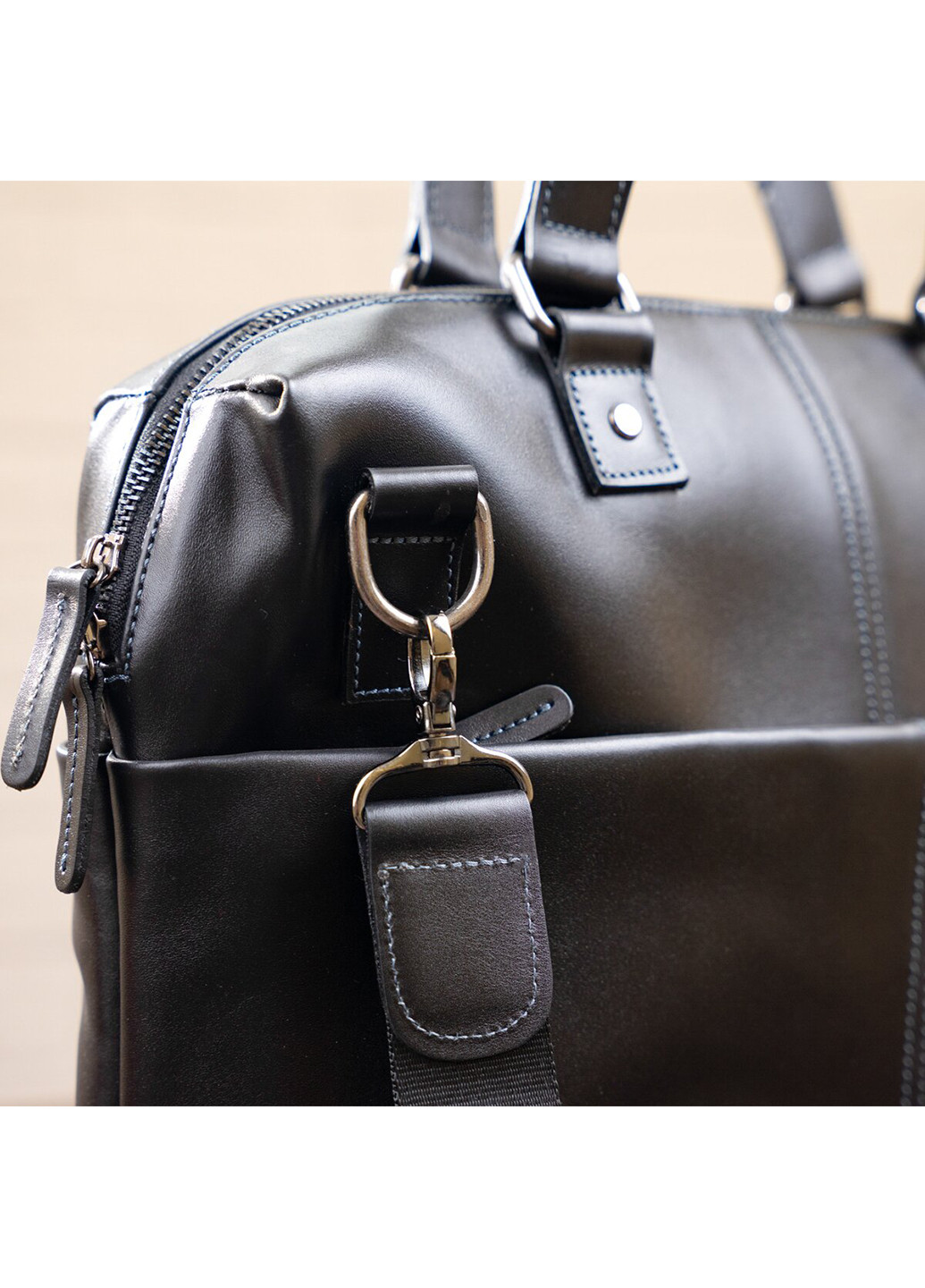 Чоловіча шкіряна сумка для ноутбука 37х25,5х7,5 см Shvigel (252134170)