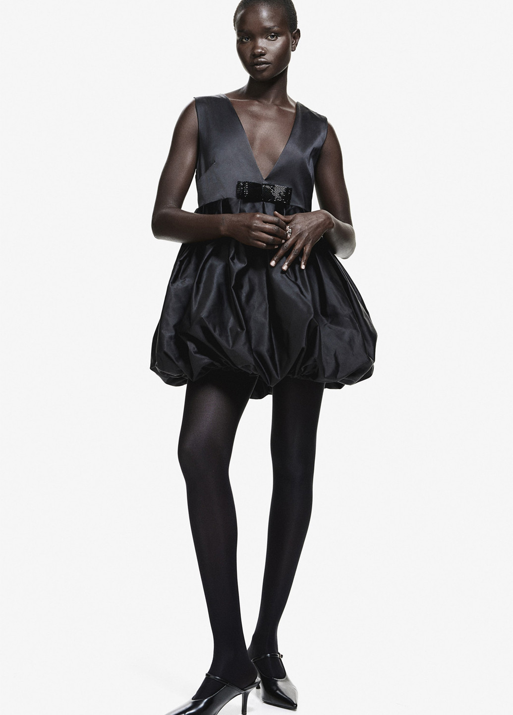 Чорна святковий сукня з спідницею-сонце H&M однотонна