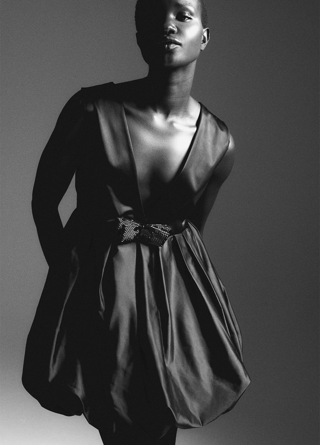 Чорна святковий сукня з спідницею-сонце H&M однотонна