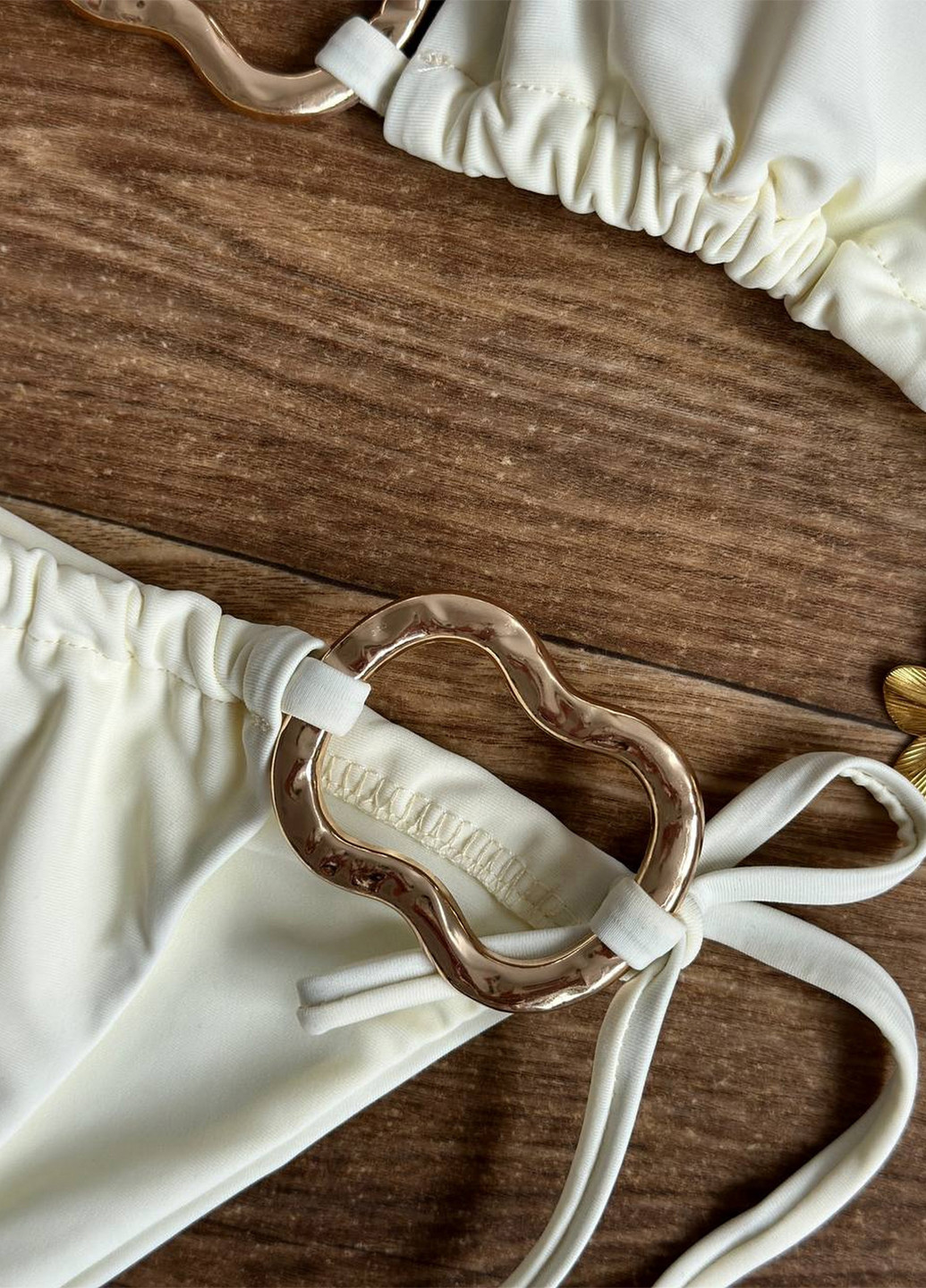 Молочний літній роздільний купальник (ліф, трусики) бікіні, роздільний NOVA VEGA