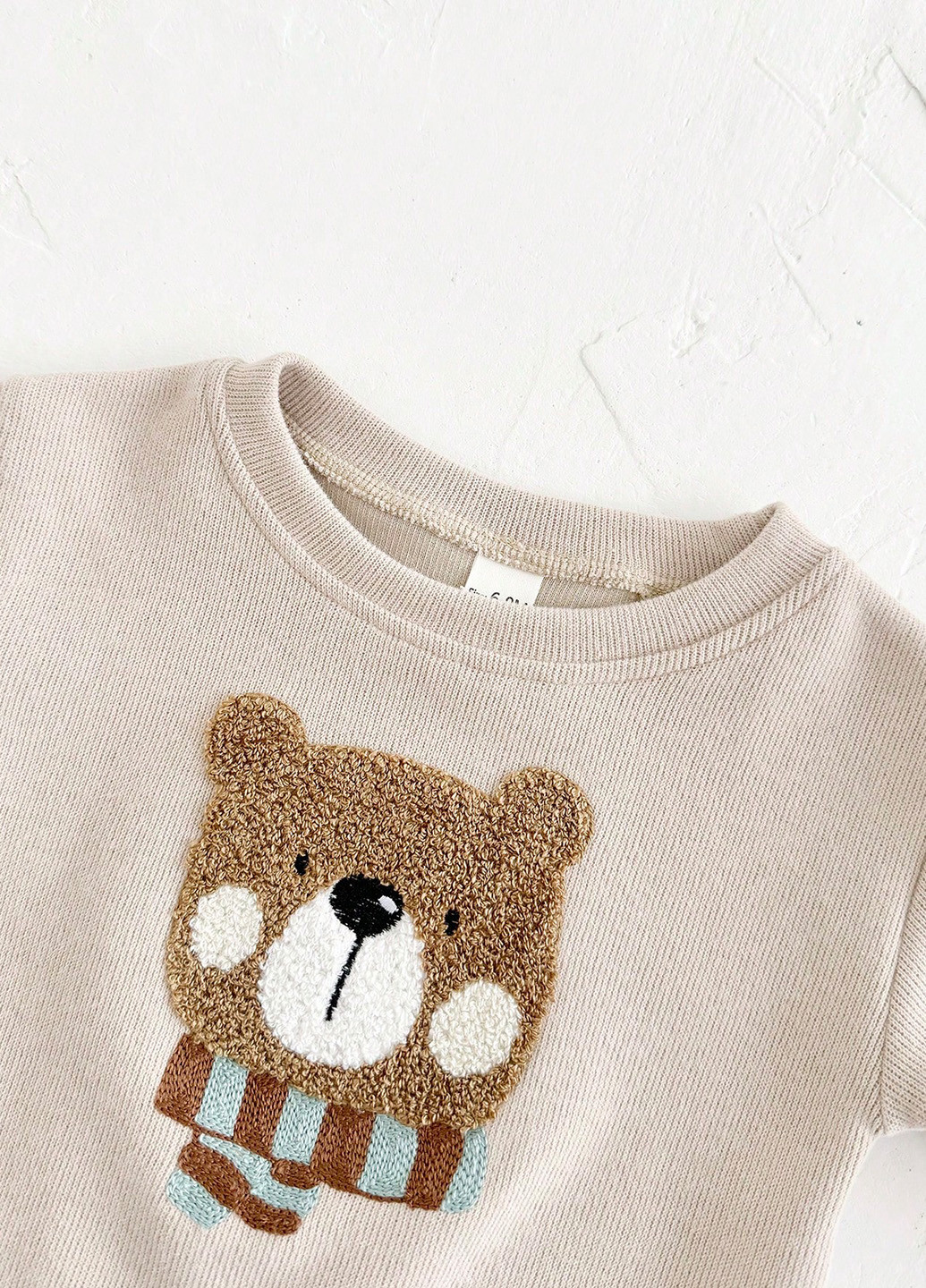 Сіро-бежевий демісезонний костюм (світшот, штани) брючний SHEIN