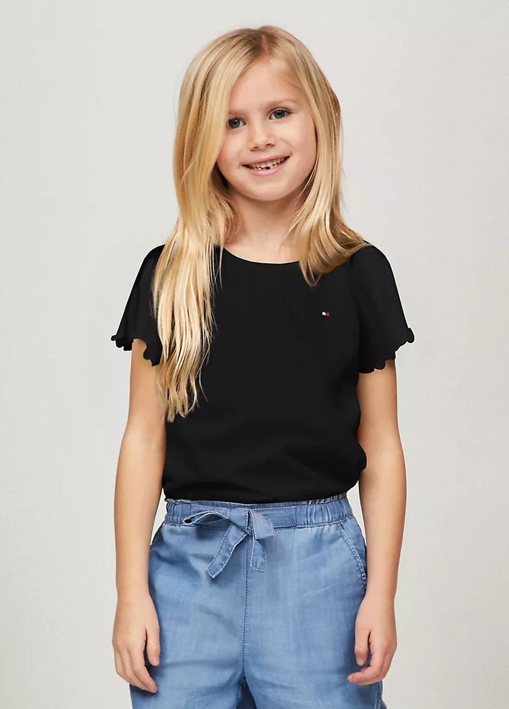 Черная летняя футболка Tommy Hilfiger