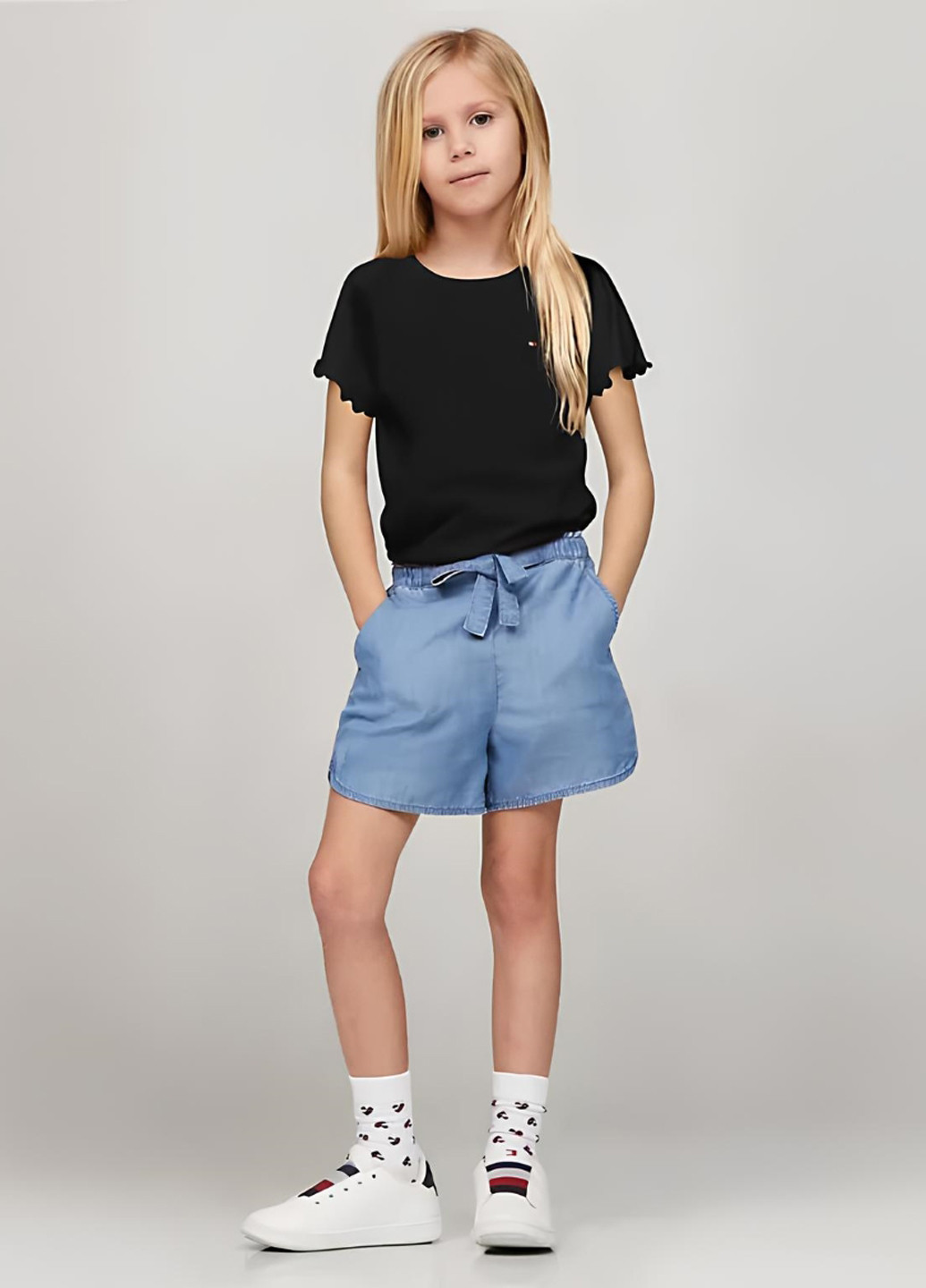 Черная летняя футболка Tommy Hilfiger