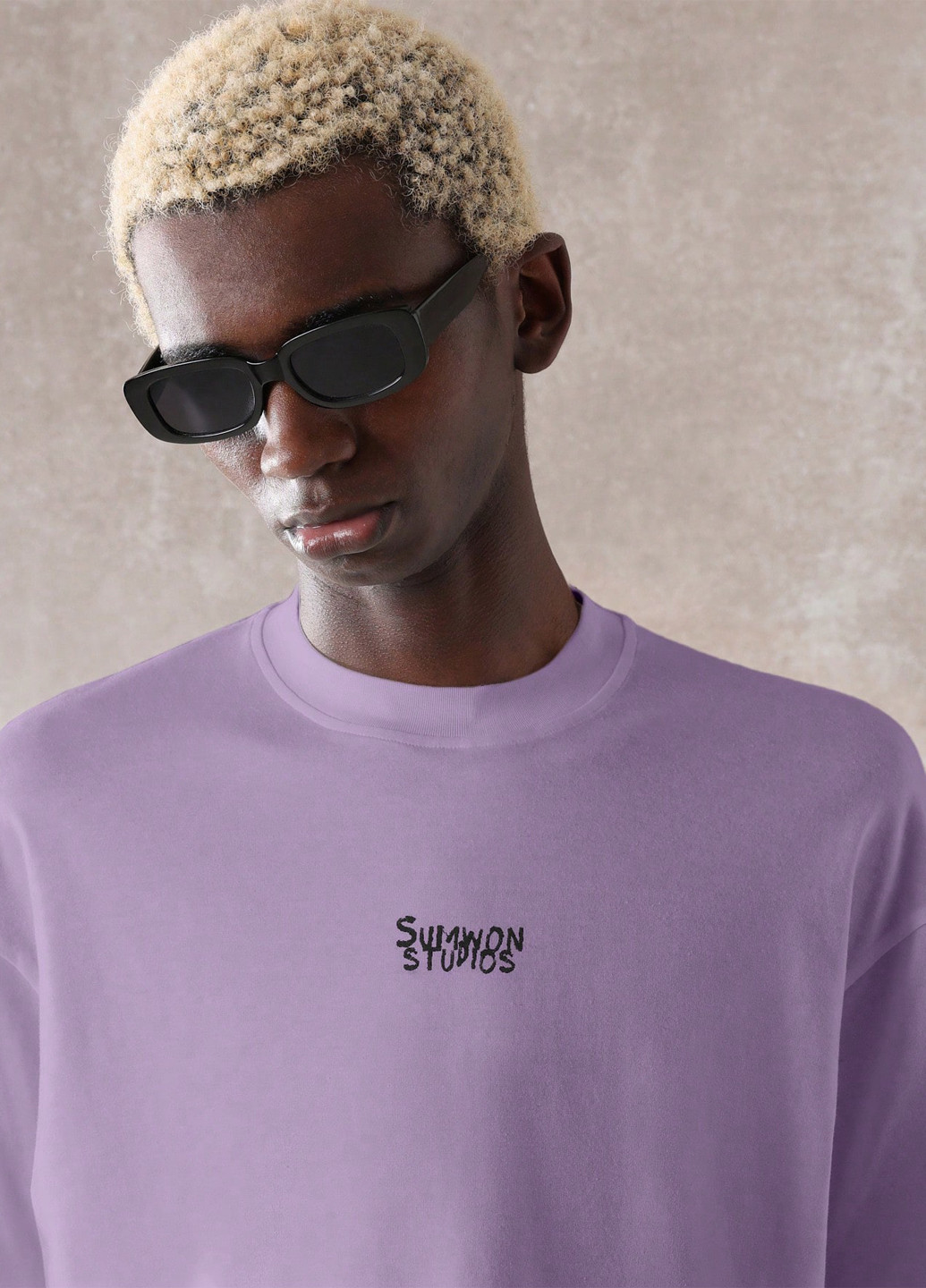 Бузкова футболка SHEIN