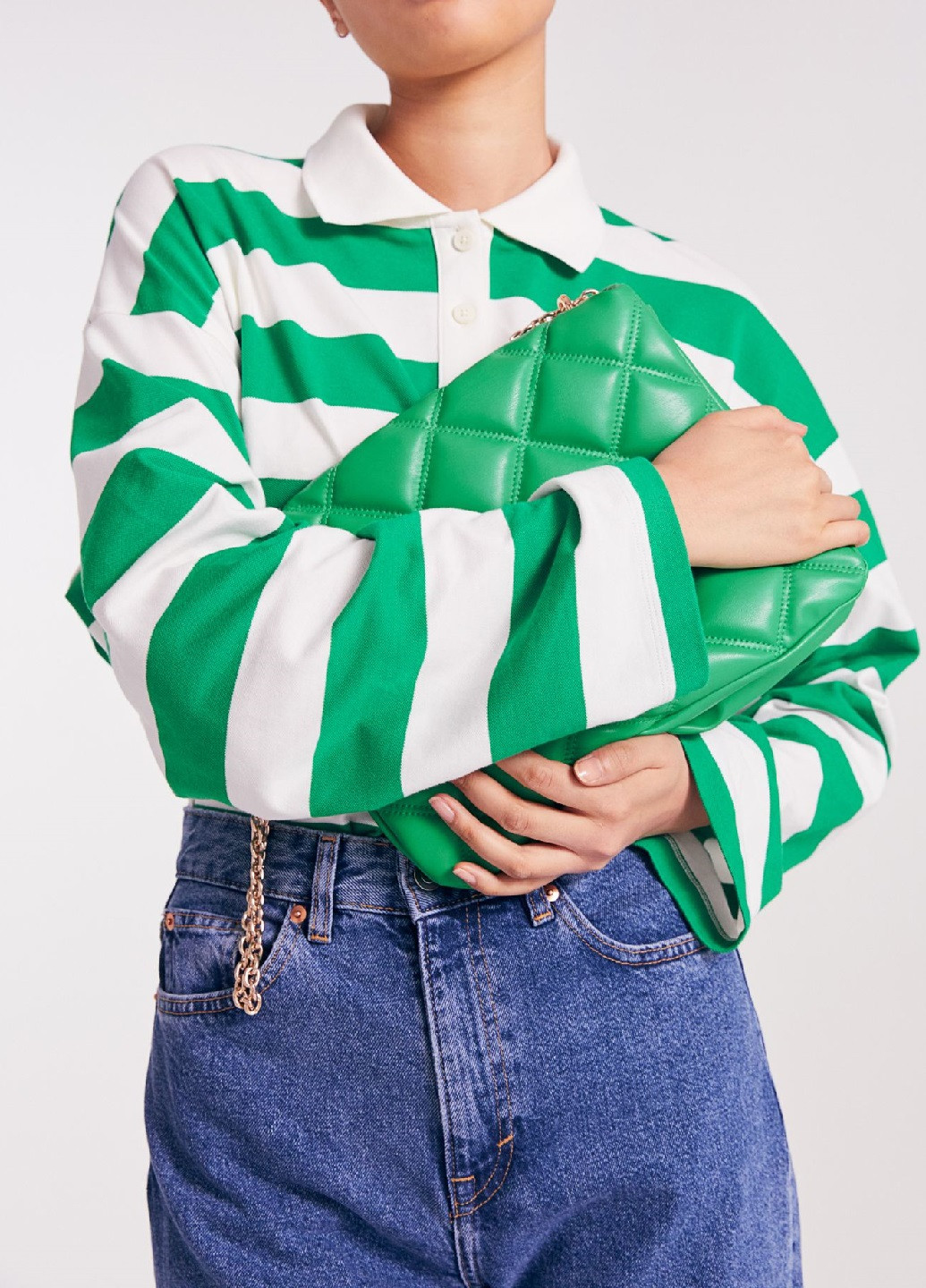 Светло-зеленая женская футболка-поло H&M в полоску