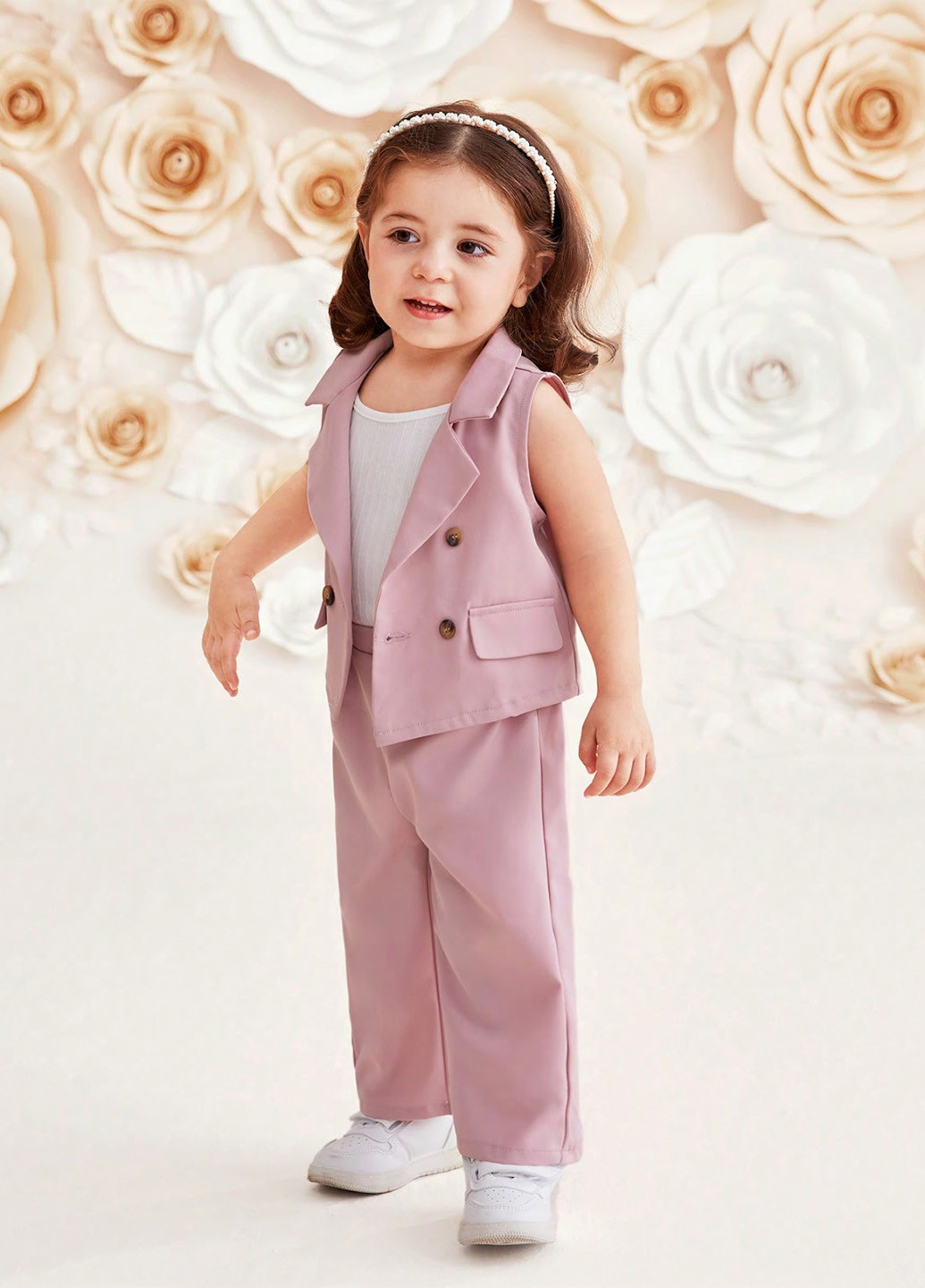 Світло-рожевий демісезонний костюм (жилет, штани) брючний SHEIN