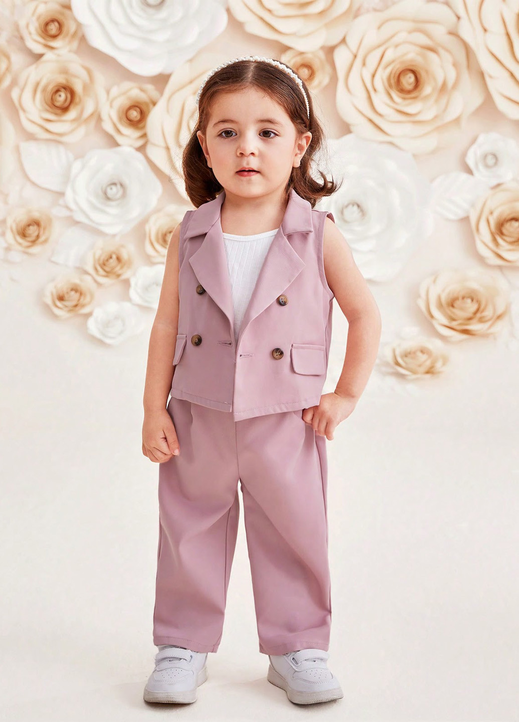 Світло-рожевий демісезонний костюм (жилет, штани) брючний SHEIN