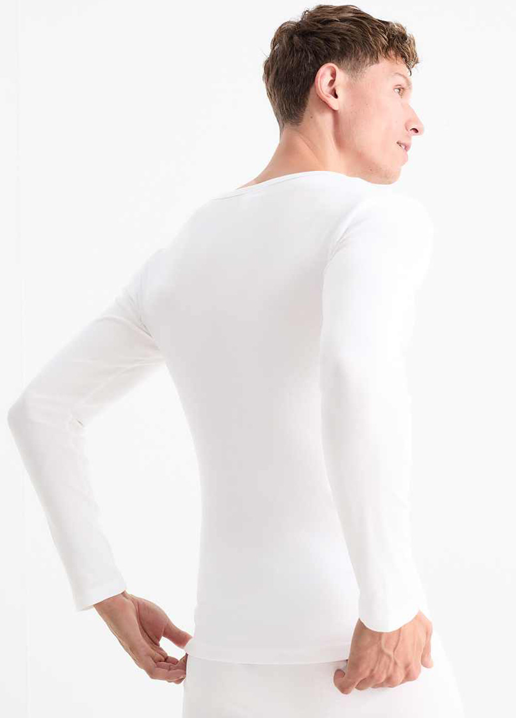 Белый демисезонный домашний лонгслив C&A однотонный