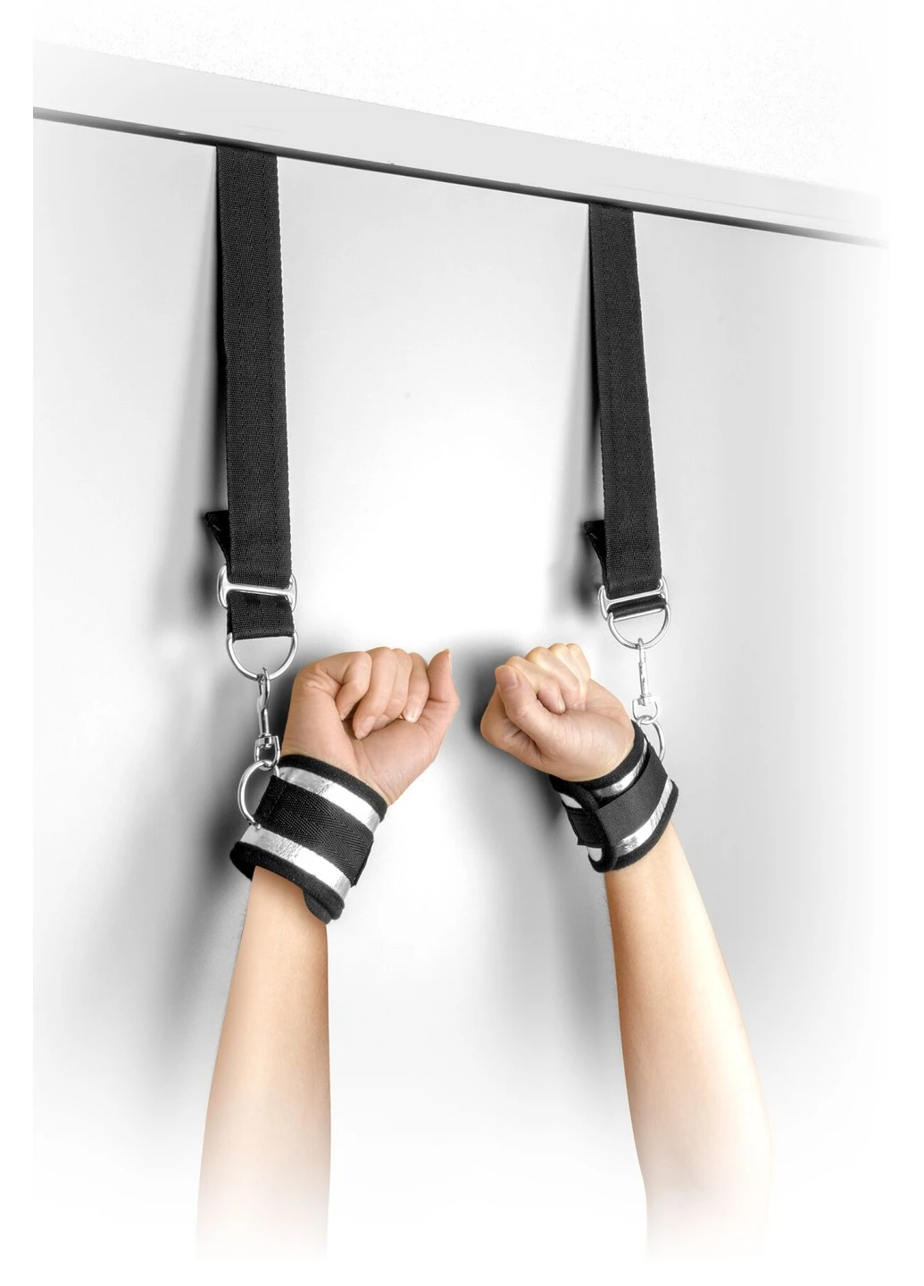 Фиксатор для рук на двери Door swing handcuffs Fetish Tentation (255340350)