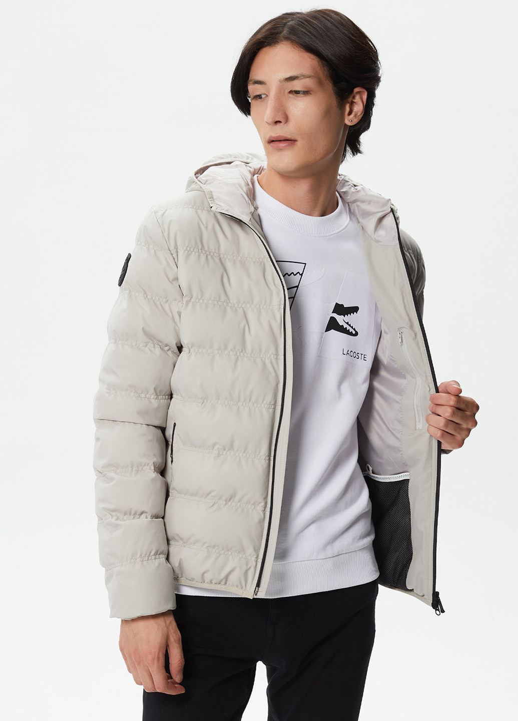 Светло-серая демисезонная куртка Lacoste