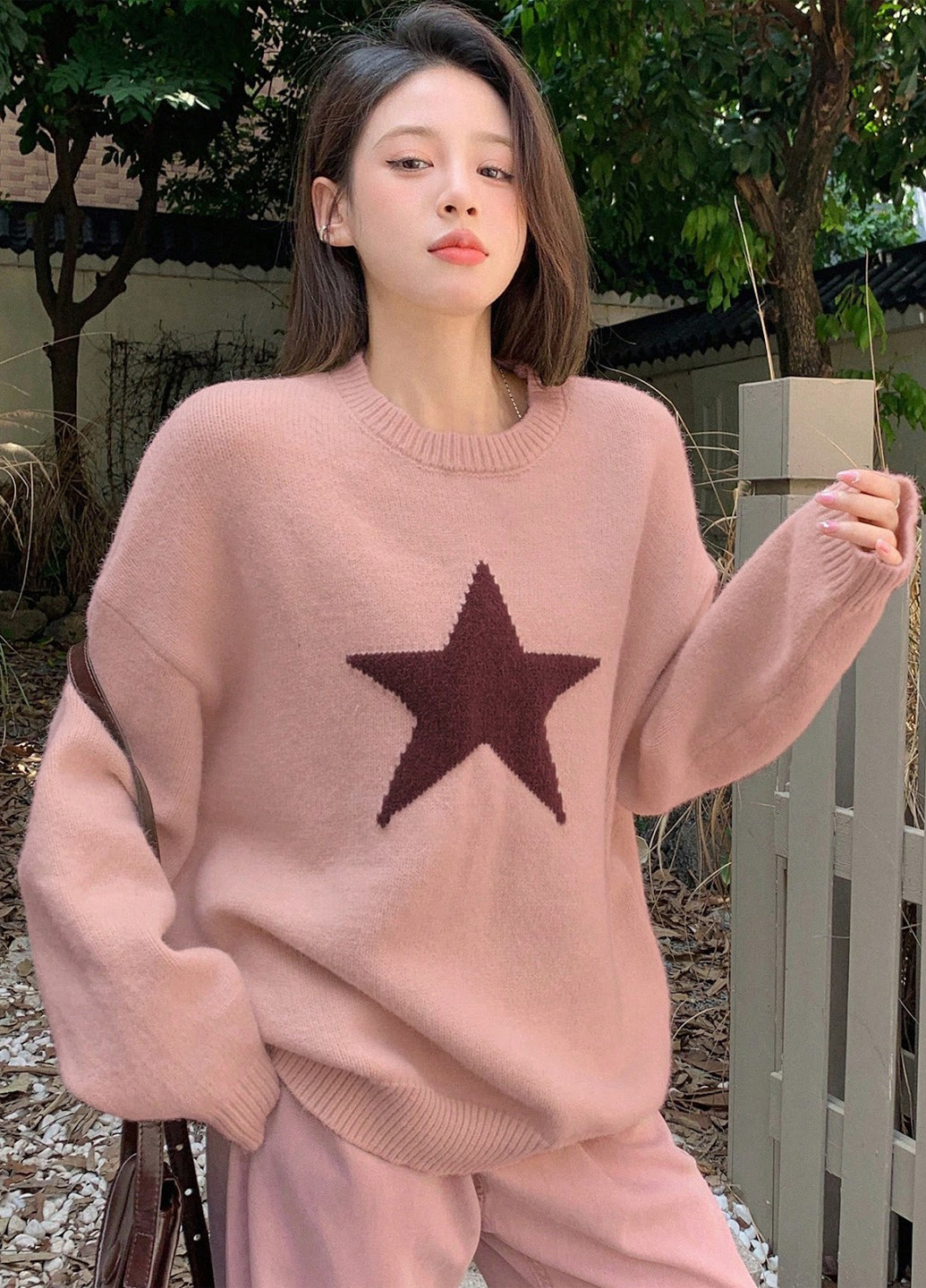 Розовый демисезонный свитер SHEIN