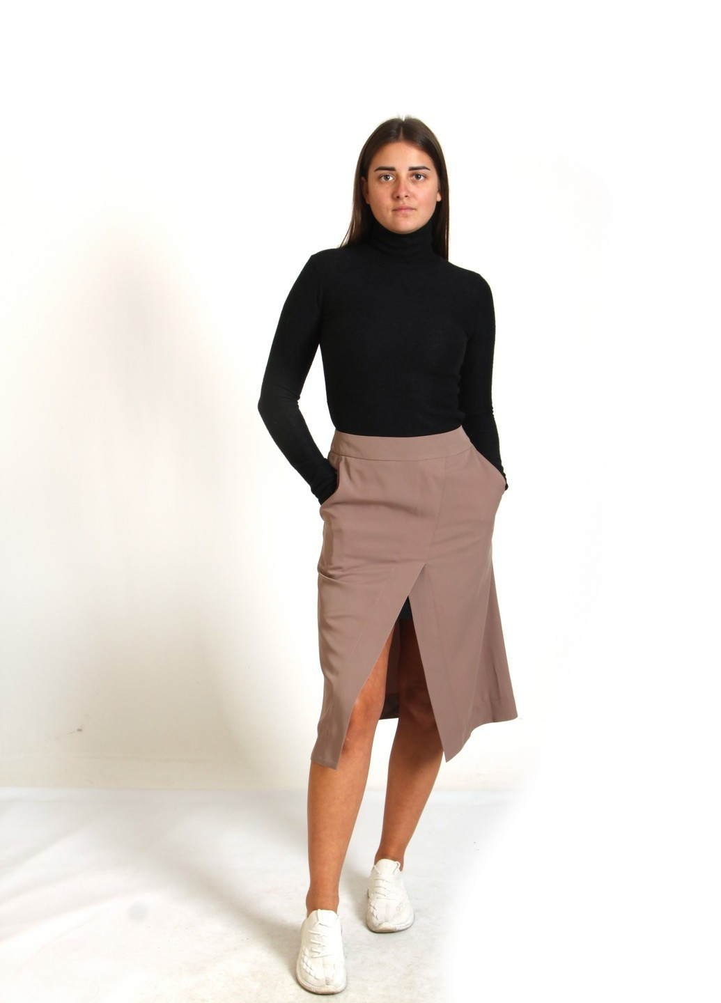 Бежевая однотонная юбка InDresser