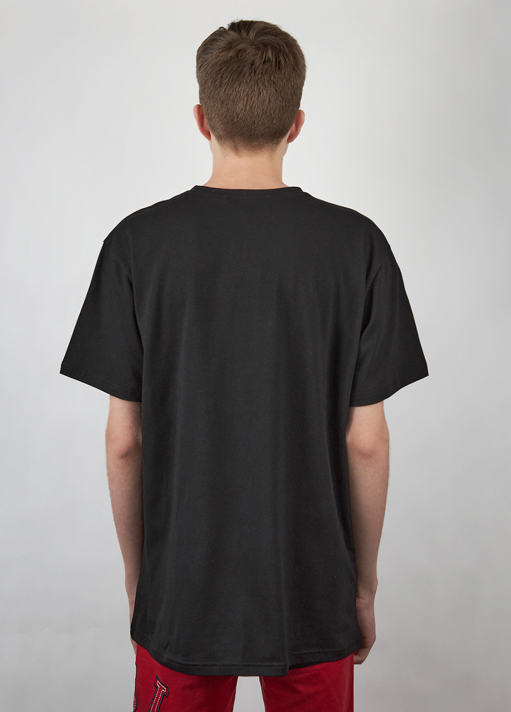 Чорна футболка Garnamama