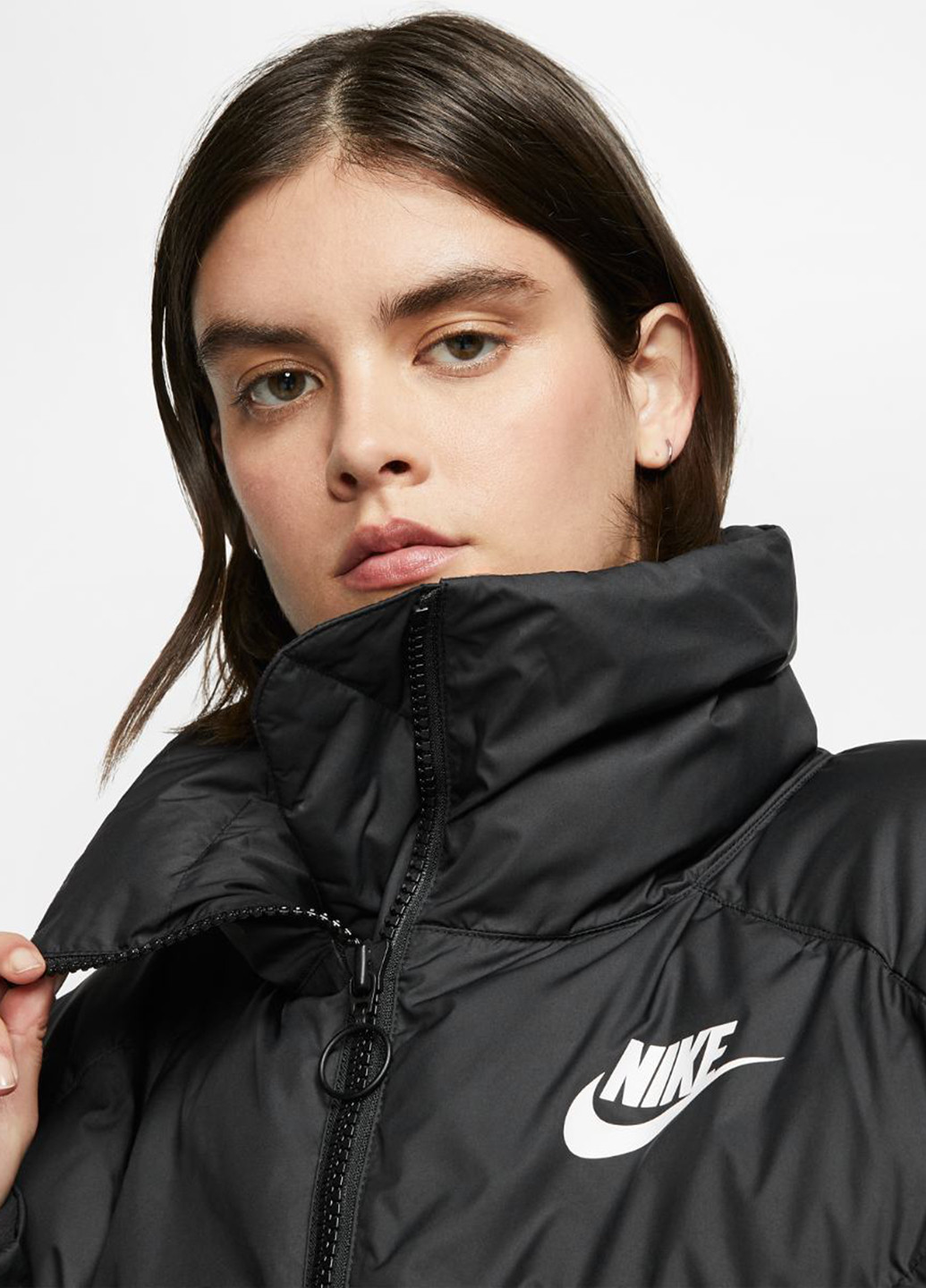 Черная демисезонная куртка Nike W NSW SYN FILL JKT STMT