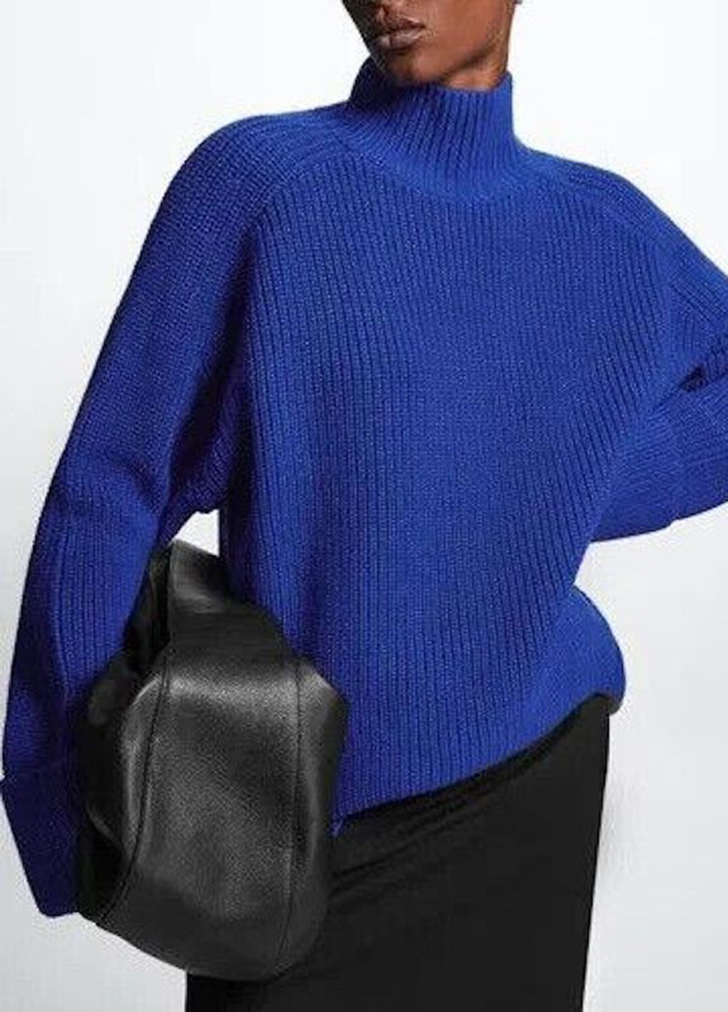 Синій зимовий светр Cos