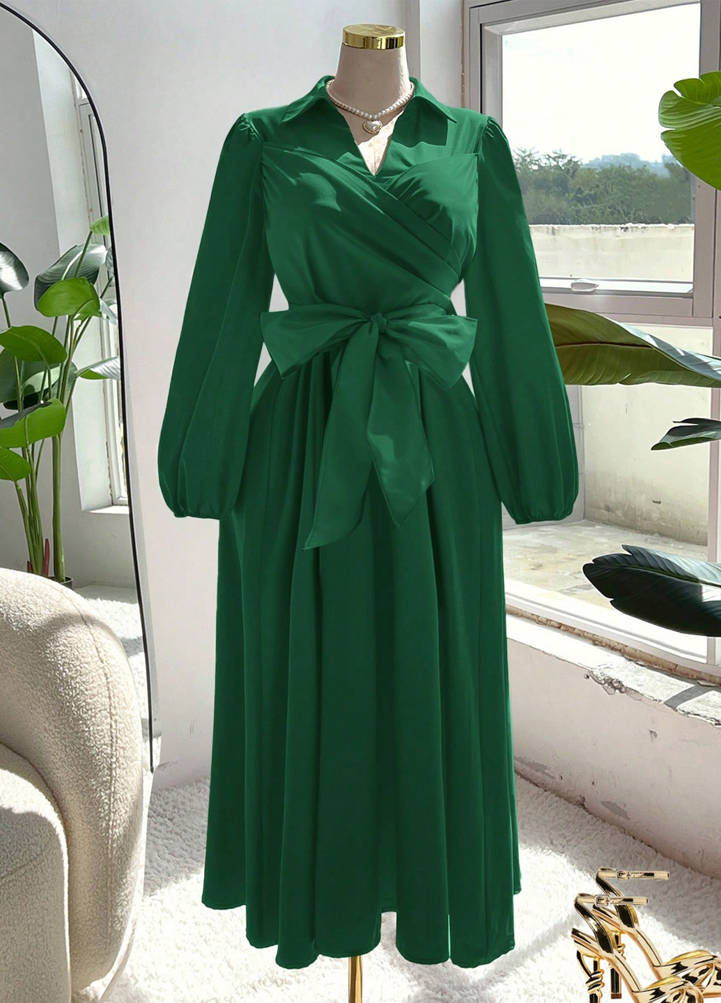 Зеленое деловое, кэжуал платье клеш, на запах SHEIN однотонное
