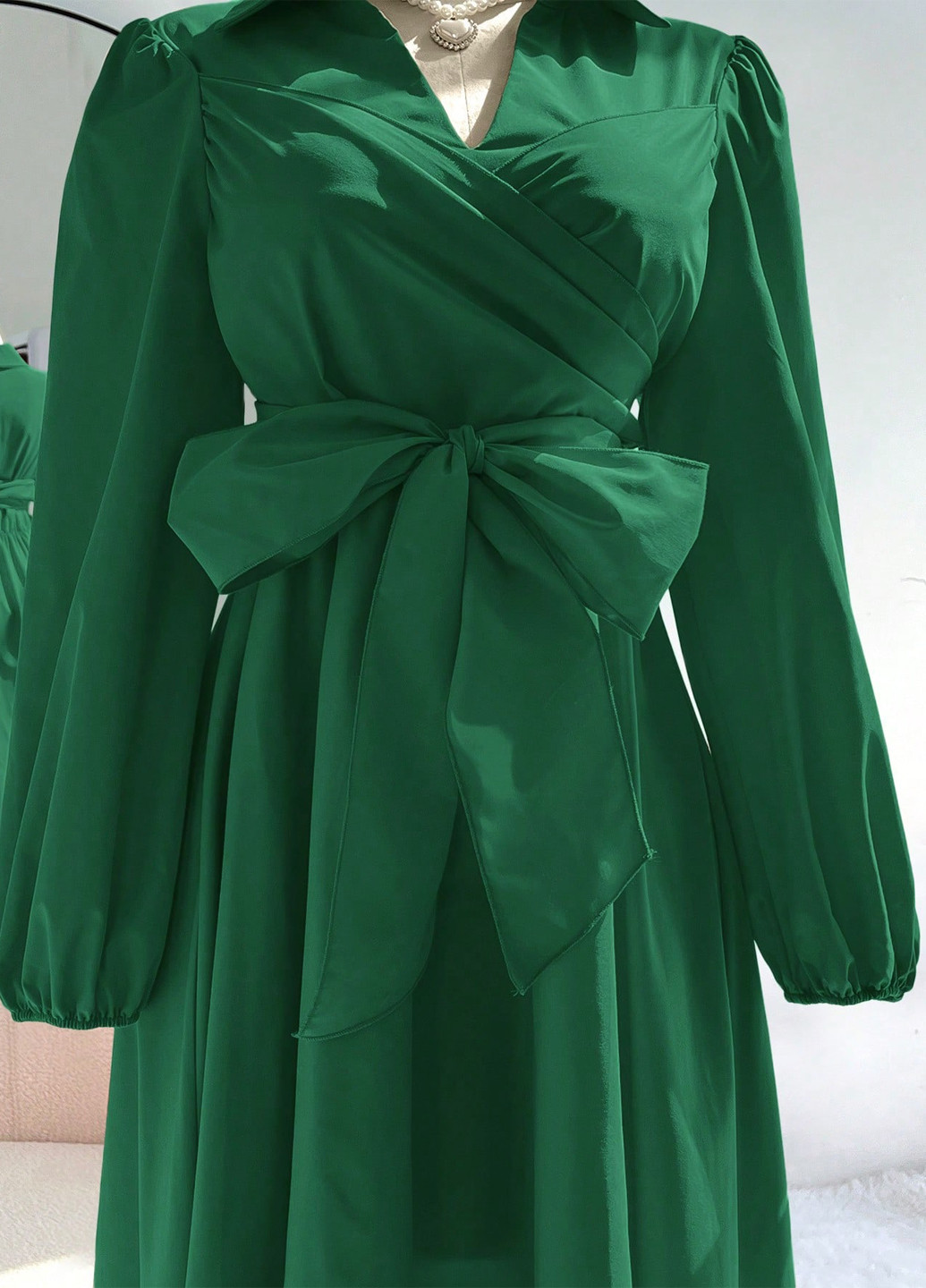 Зеленое деловое, кэжуал платье клеш, на запах SHEIN однотонное