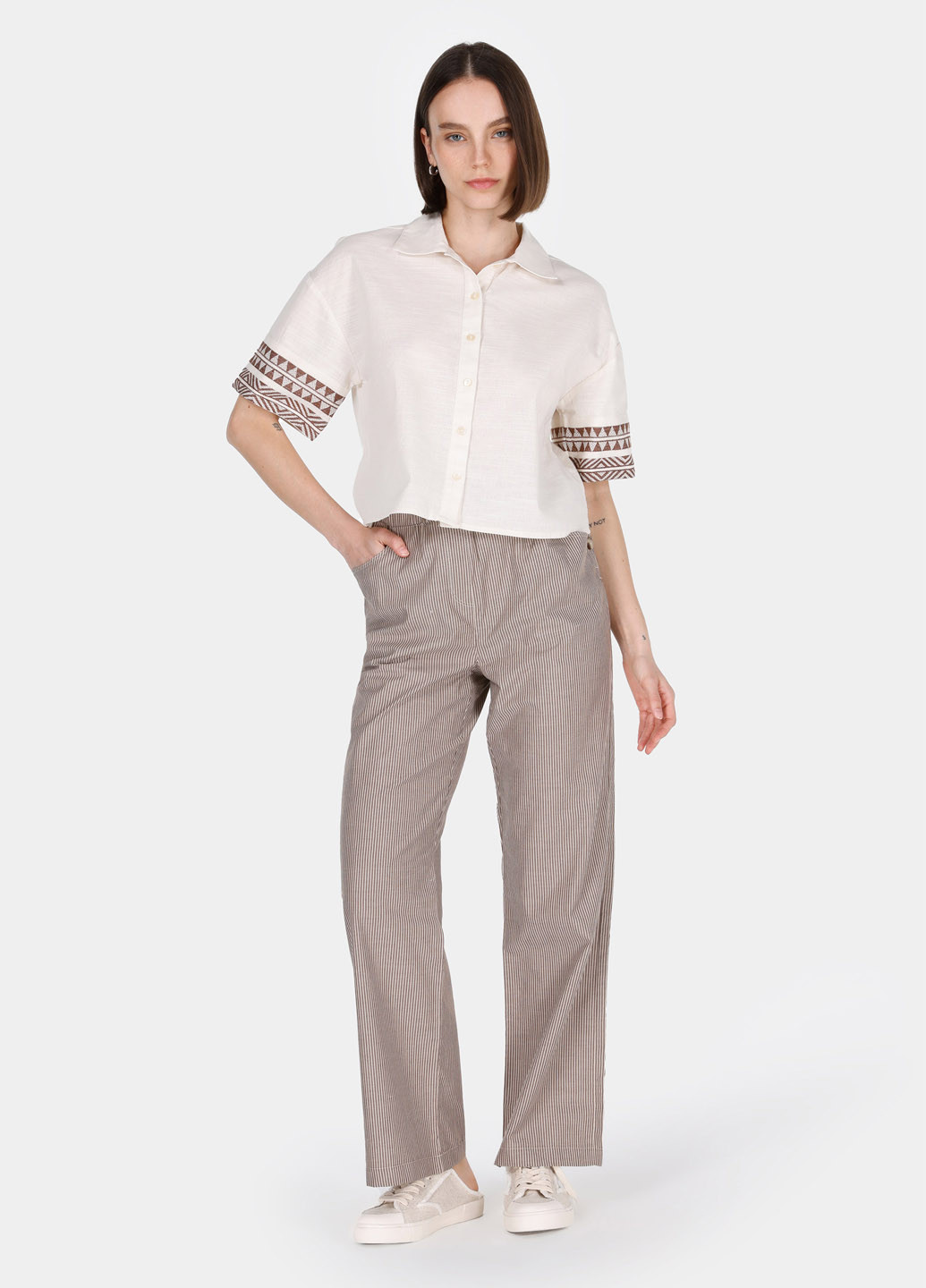 Бежевая кэжуал рубашка с орнаментом Colin's