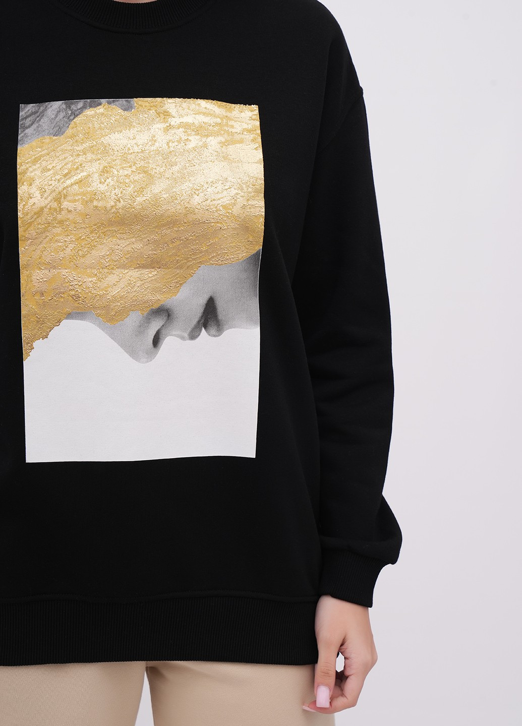 Чорний світшот EQUILIBRI малюнок без декору (341745012)