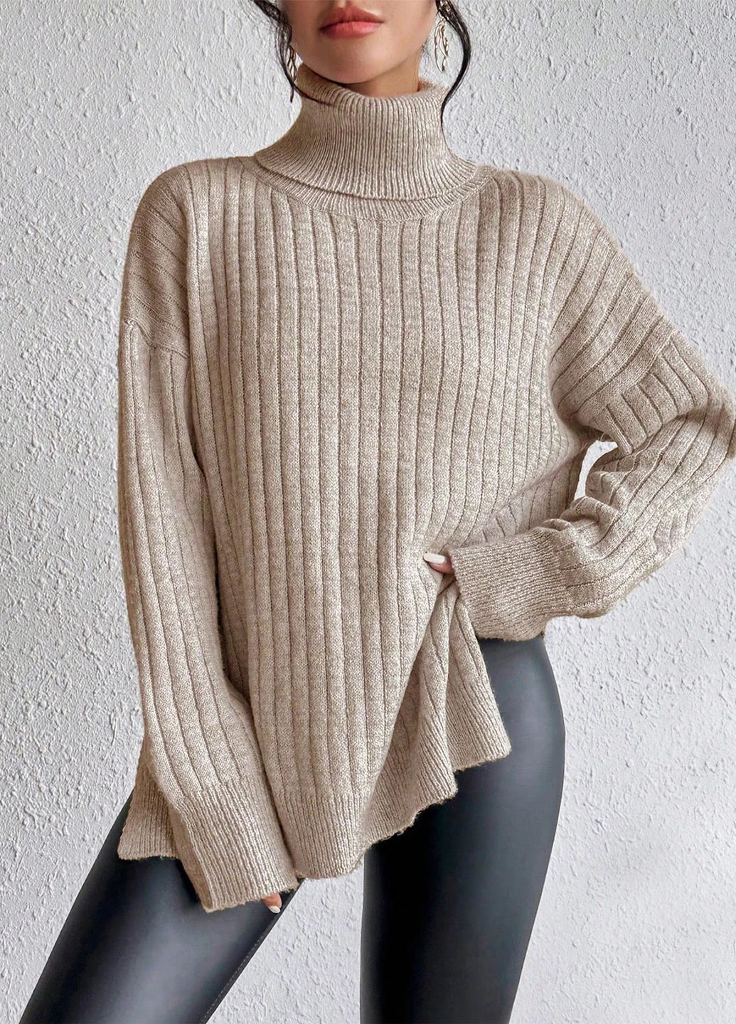 Оливковий (хакі) зимовий светр SHEIN