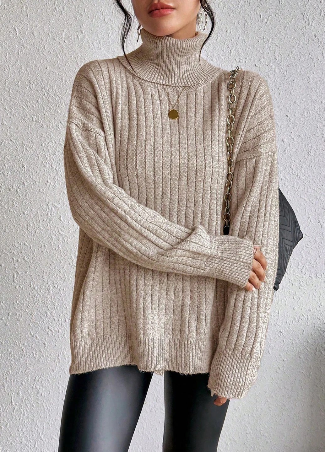 Оливковий (хакі) зимовий светр SHEIN