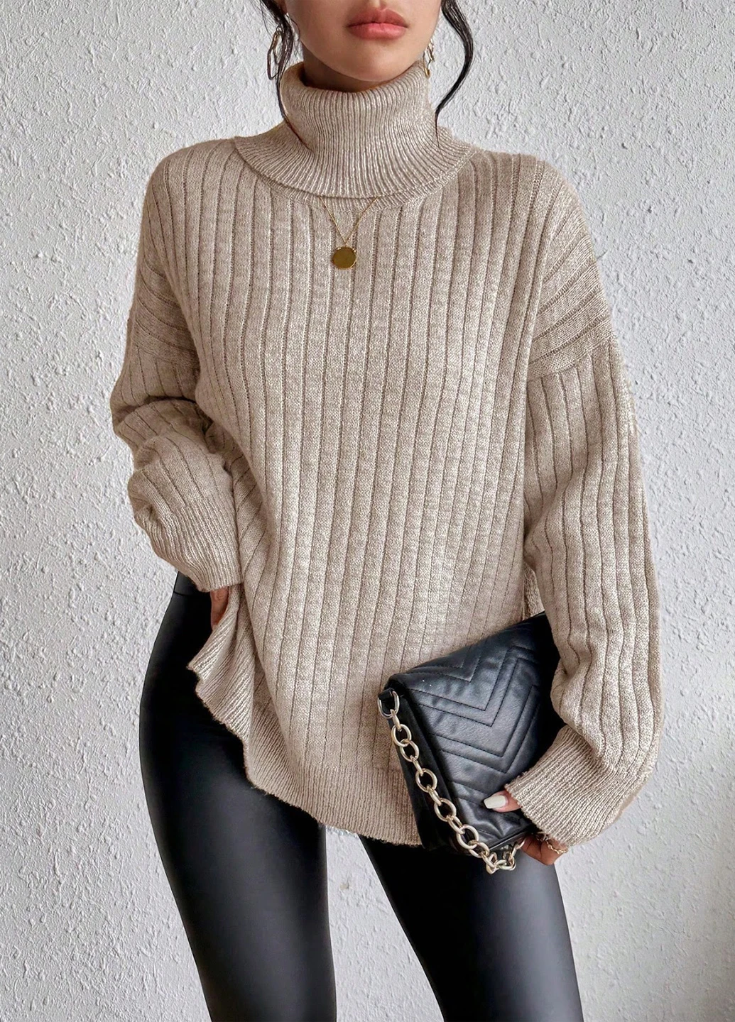 Оливковий (хакі) зимовий светр SHEIN
