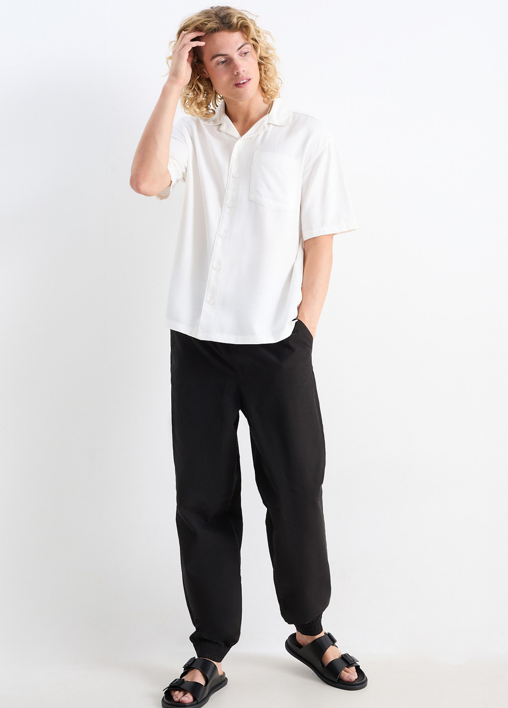 Черные кэжуал демисезонные джоггеры брюки C&A