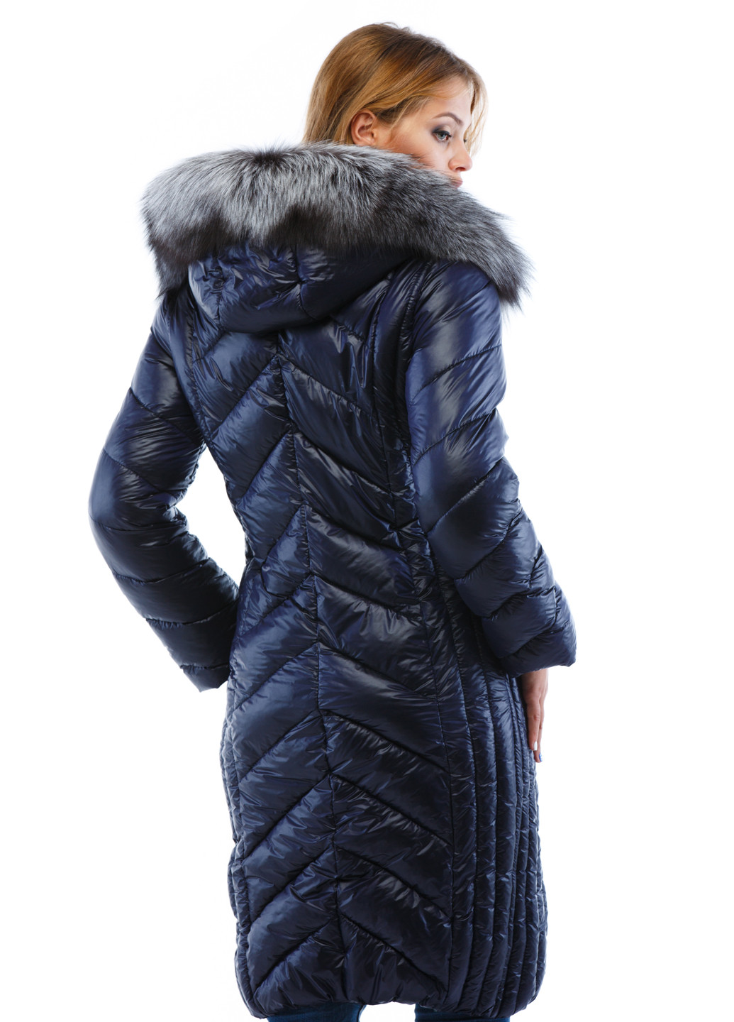 Темно-синяя зимняя куртка (мех чернобурки) MN