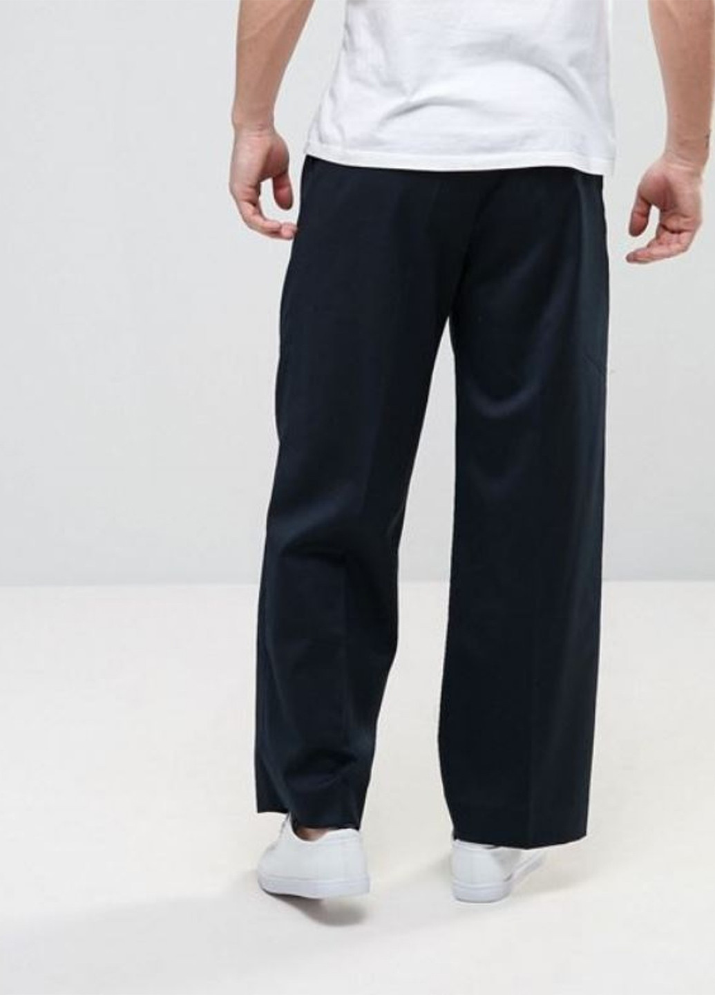 Черные кэжуал демисезонные прямые брюки Weekday