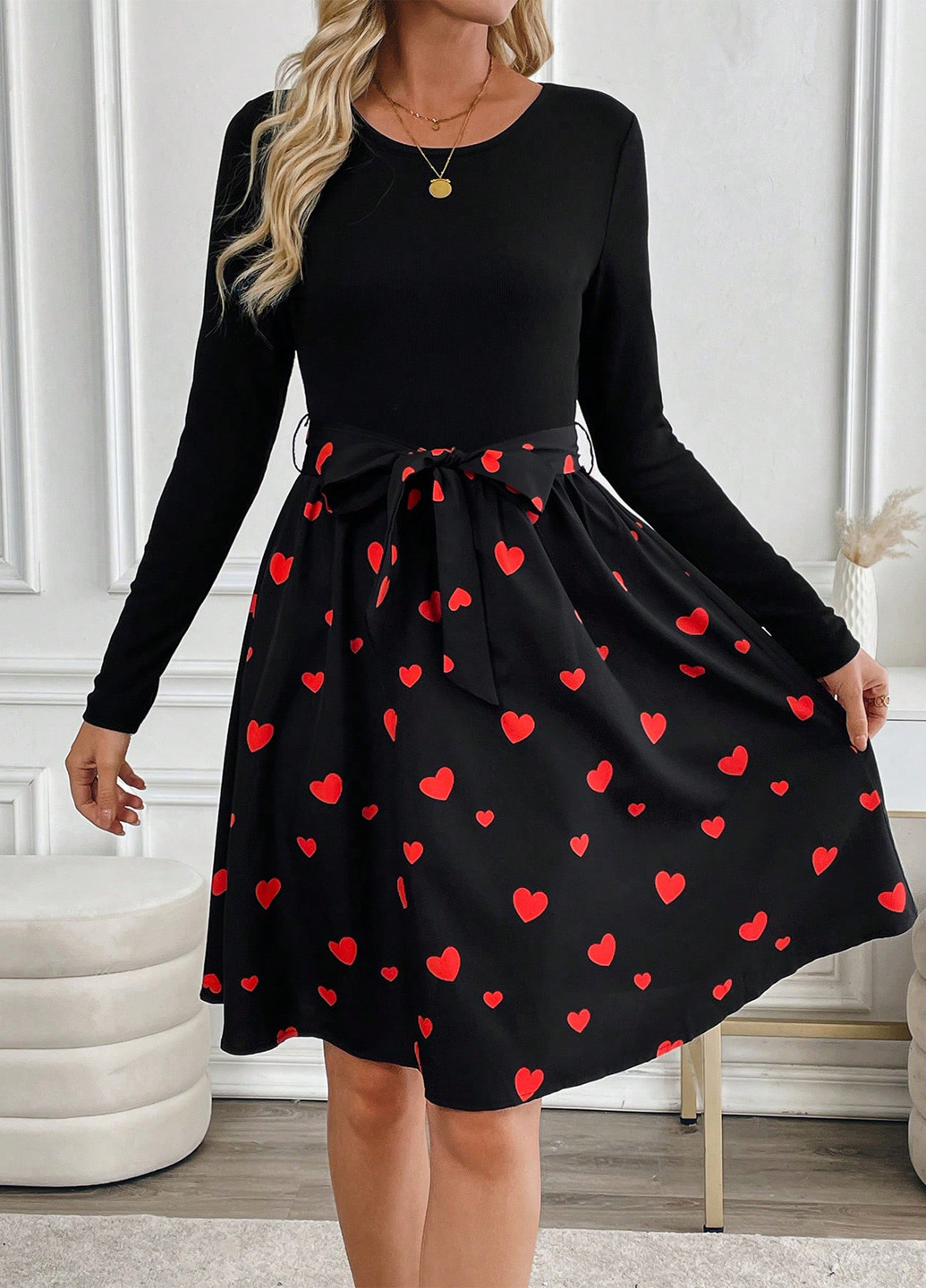 Черное кэжуал платье клеш SHEIN сердечки