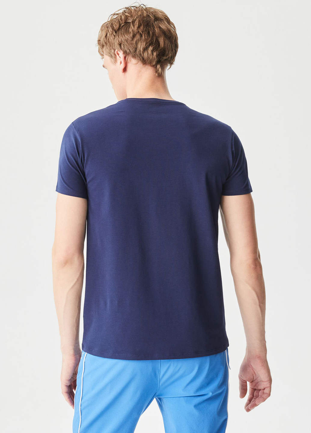 Темно-синяя футболка Lacoste