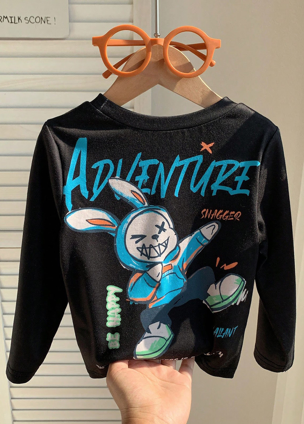 Черный демисезонный кэжуал лонгслив SHEIN с рисунком