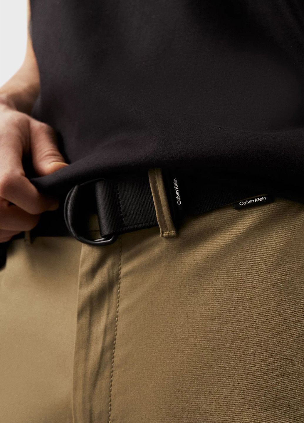 Оливковые кэжуал демисезонные зауженные брюки Calvin Klein