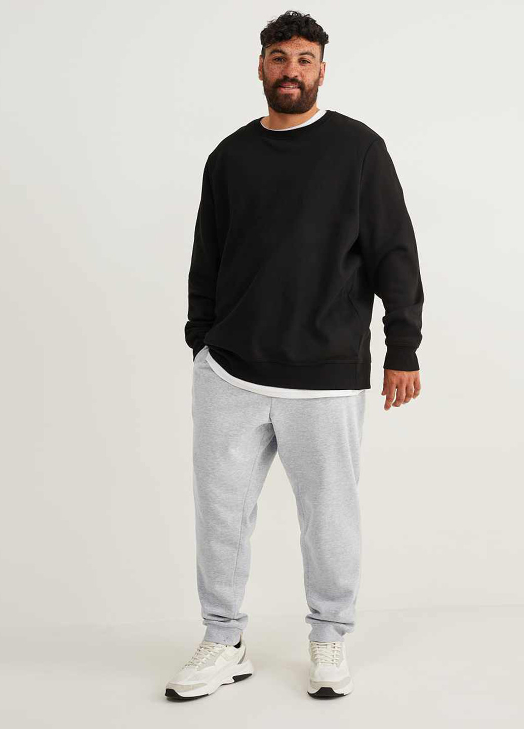 Светло-серые спортивные демисезонные джоггеры брюки C&A