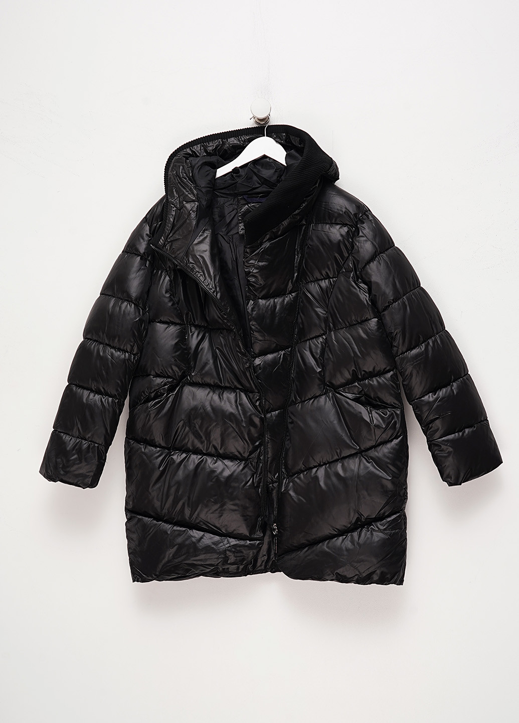 Черная зимняя куртка Made in Italy