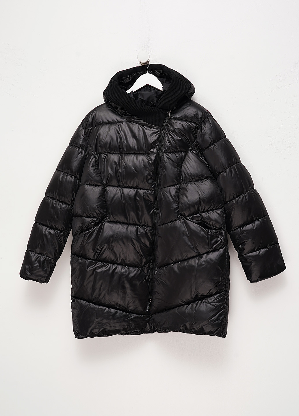 Черная зимняя куртка Made in Italy