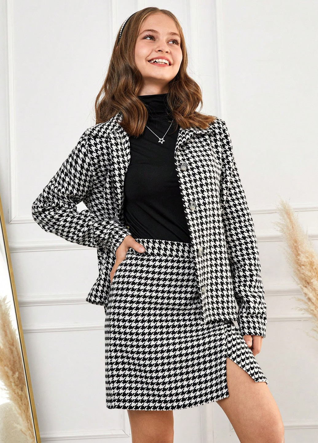 Чорно-білий демісезонний костюм (жакет, спідниця) спідничний SHEIN