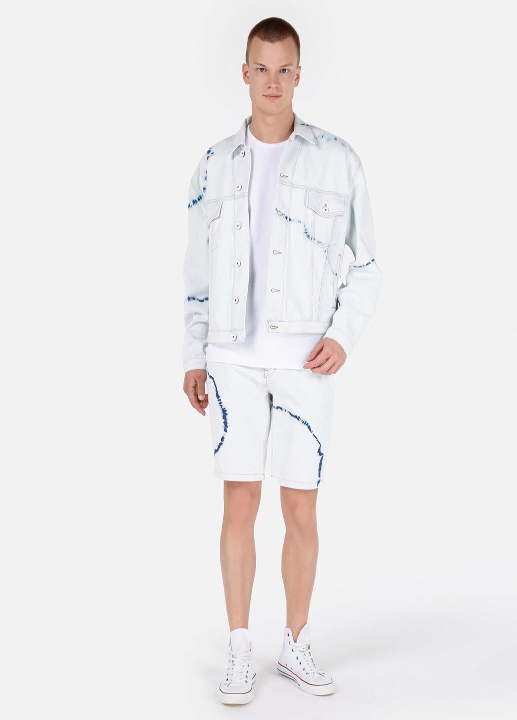 Світло-блакитна демісезонна куртка Colin's