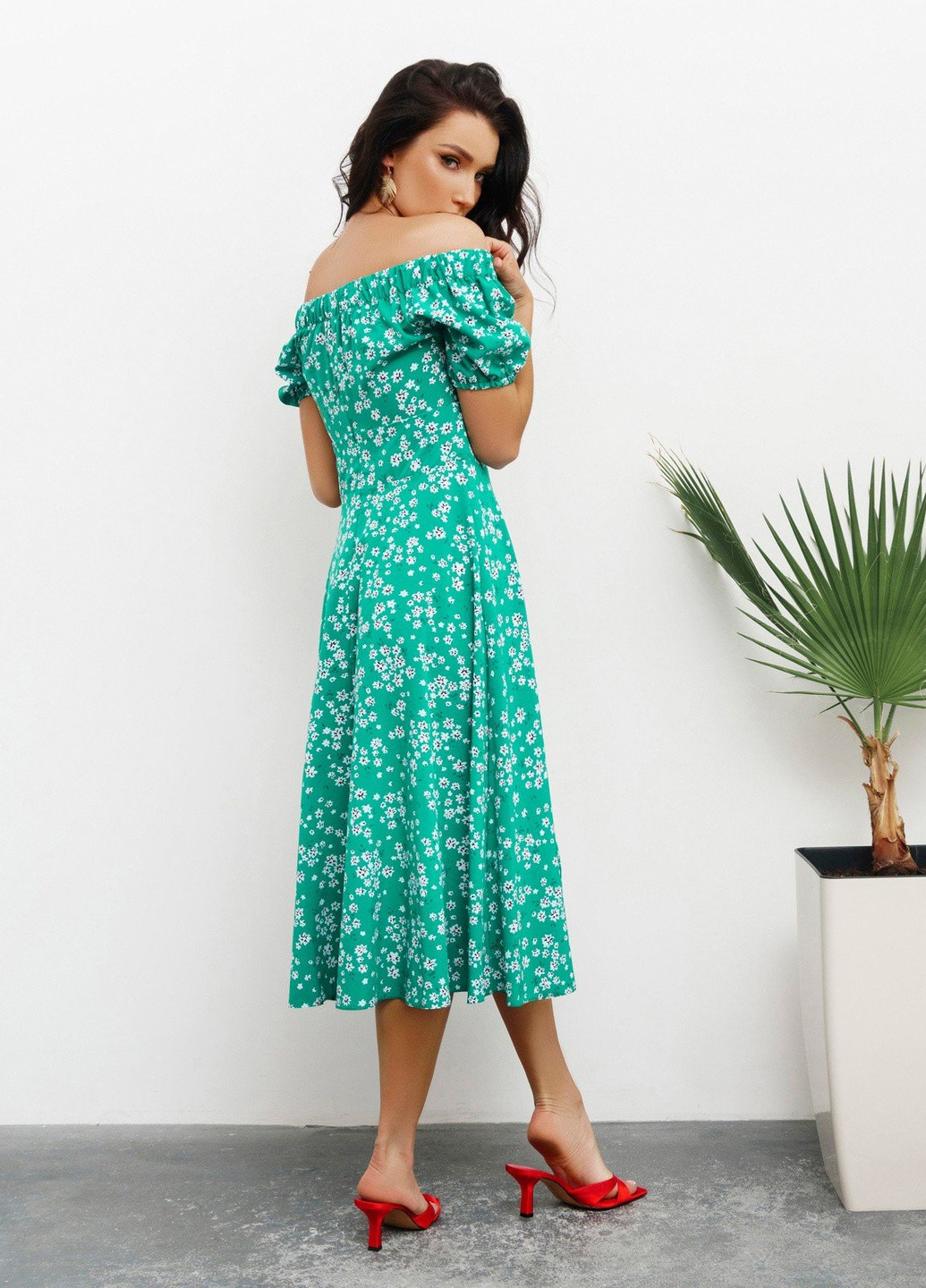 Зелена повсякденний сукня жіноча кльош ISSA PLUS з квітковим принтом