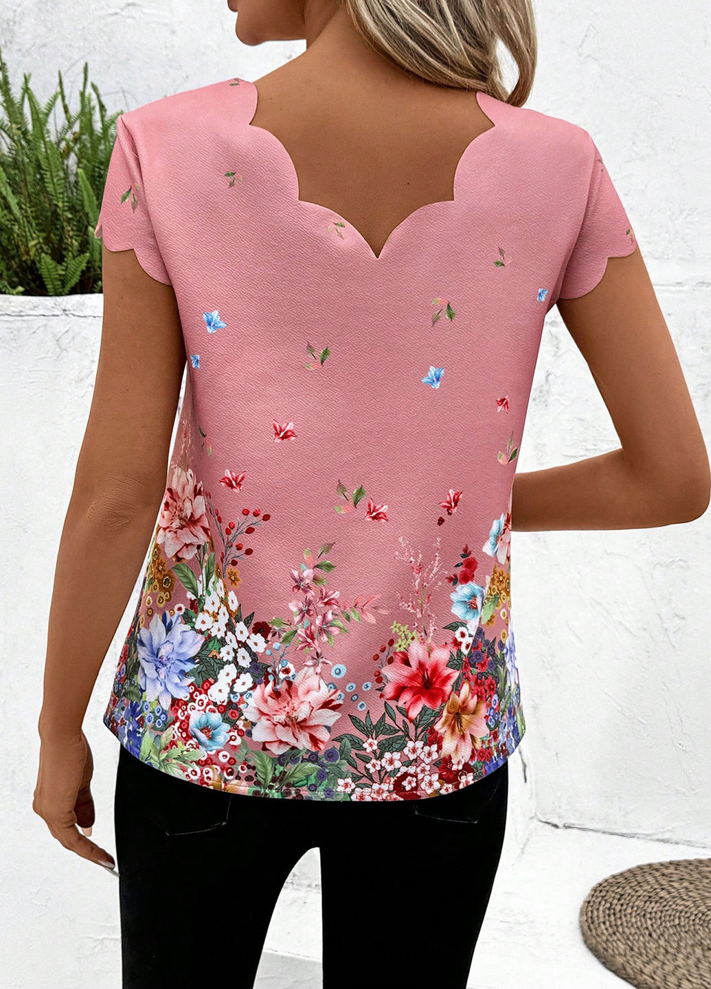 Пудровая блуза SHEIN