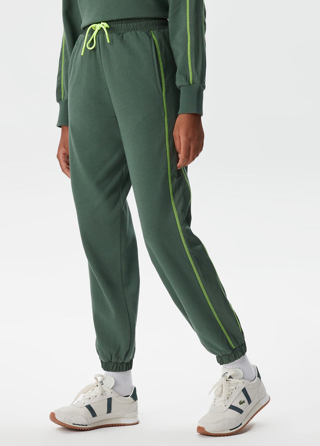 Серо-зеленые кэжуал, спортивные демисезонные джоггеры брюки Lacoste