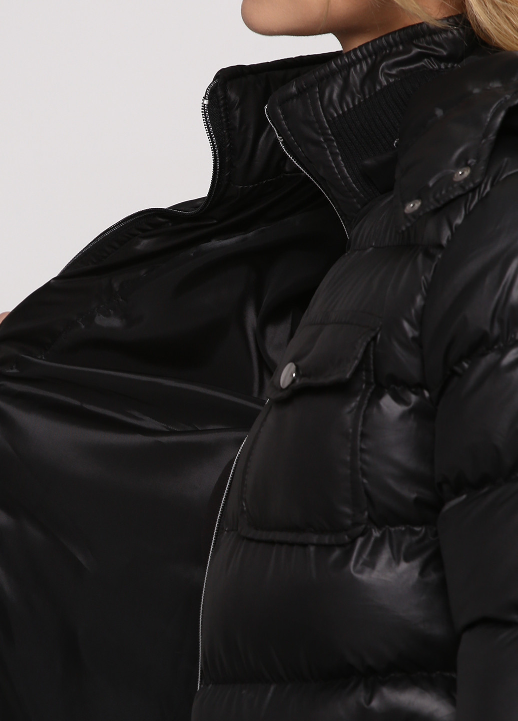 Черная демисезонная куртка Madoc Jeans