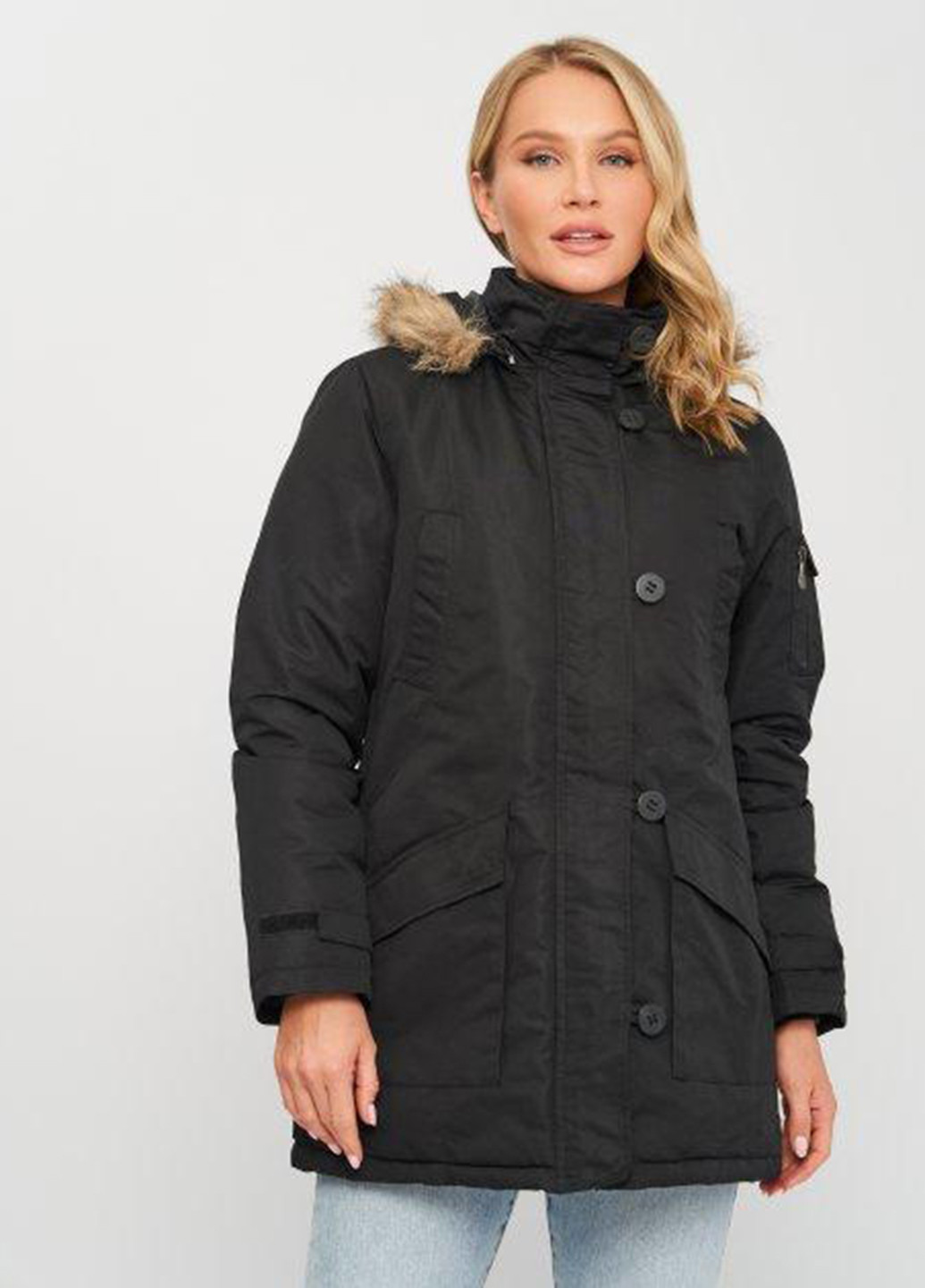 Черная зимняя куртка Ellos