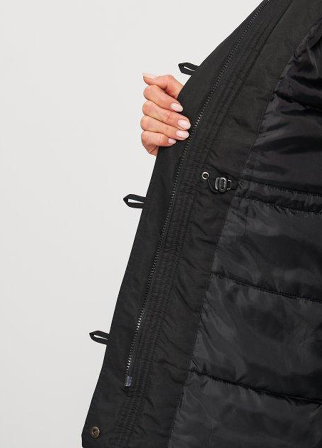 Черная зимняя куртка Ellos