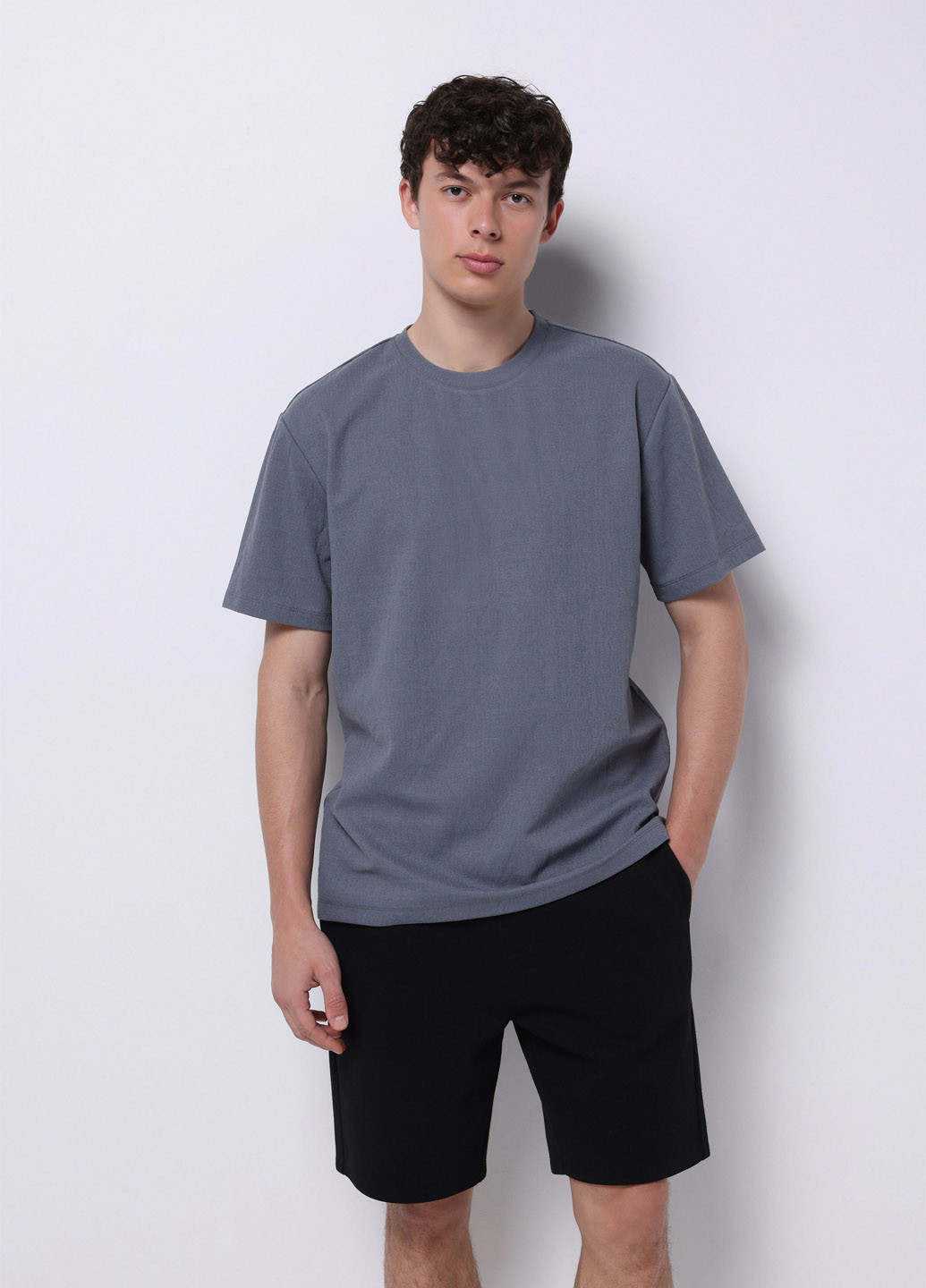 Серо-синяя футболка Colin's