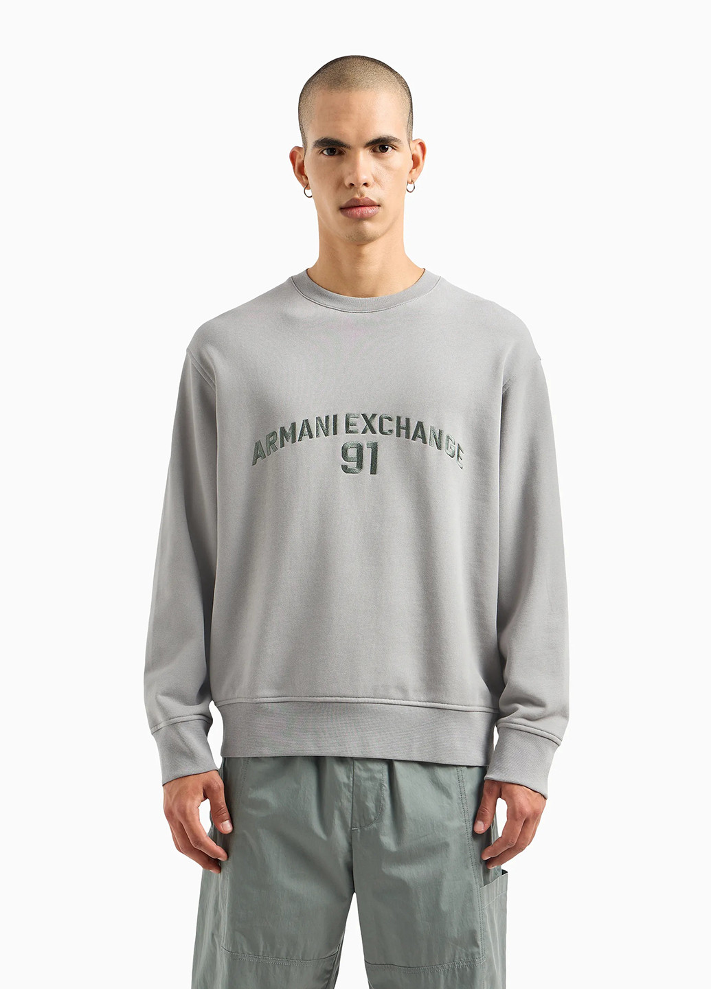 Серый свитшот Armani Exchange однотонный вышивка (303807693)